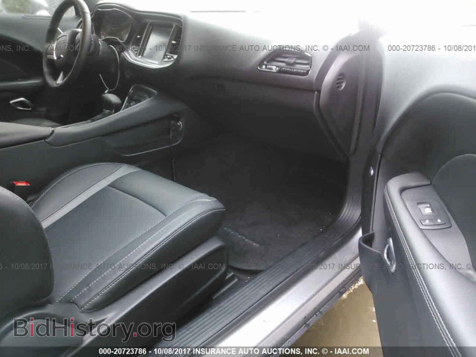 2016 Dodge Challenger - VIN: 2C3CDZAG8GH337818 - Photo 5