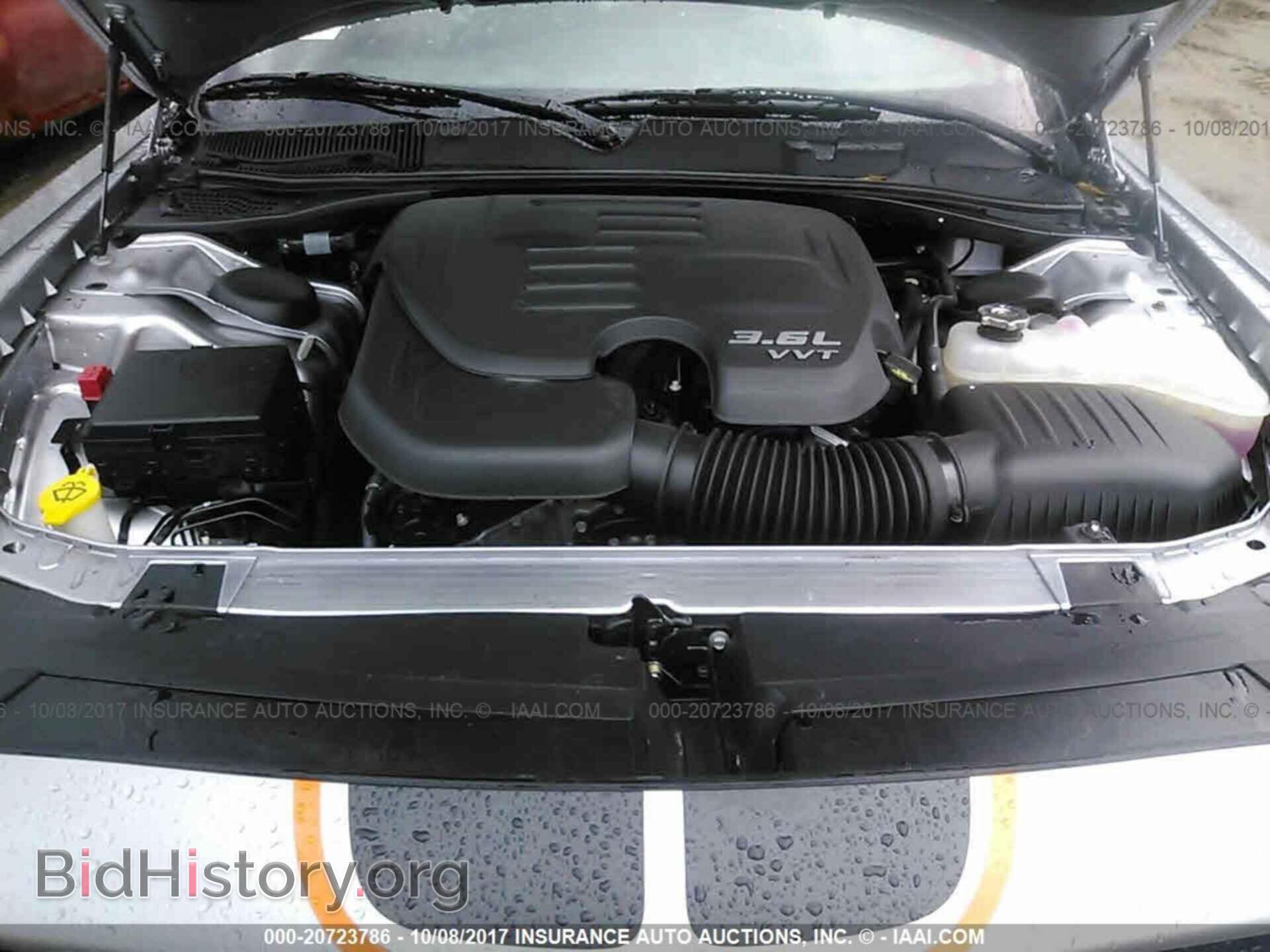 2016 Dodge Challenger - VIN: 2C3CDZAG8GH337818 - Photo 10