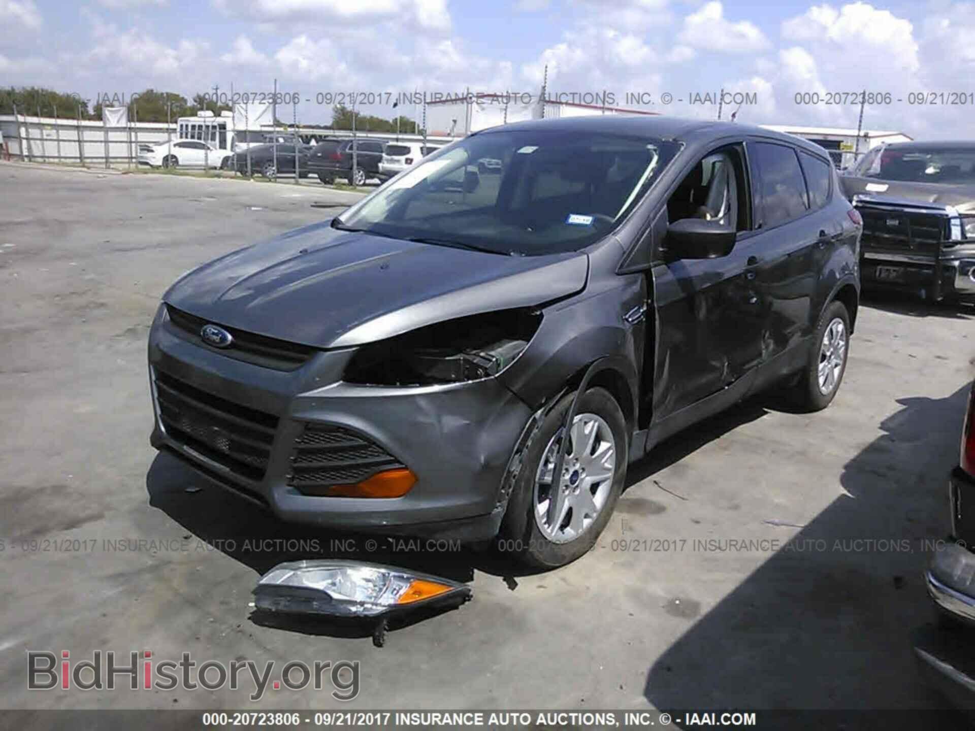 2014 Ford Escape - VIN: 1FMCU0F74EUE11824 - Photo 2