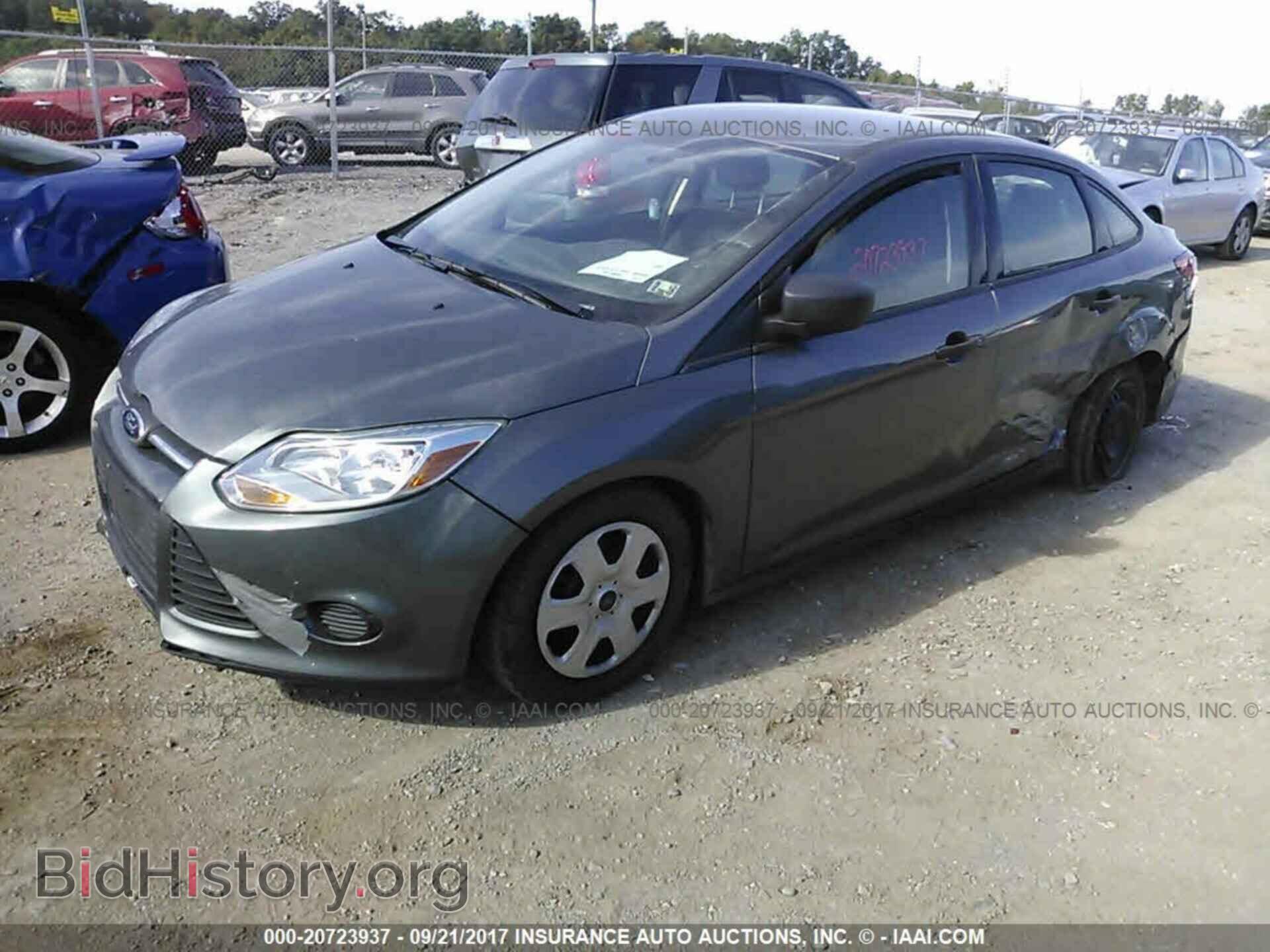 2013 Ford Focus - VIN: 1FADP3E20DL149060 - Photo 2