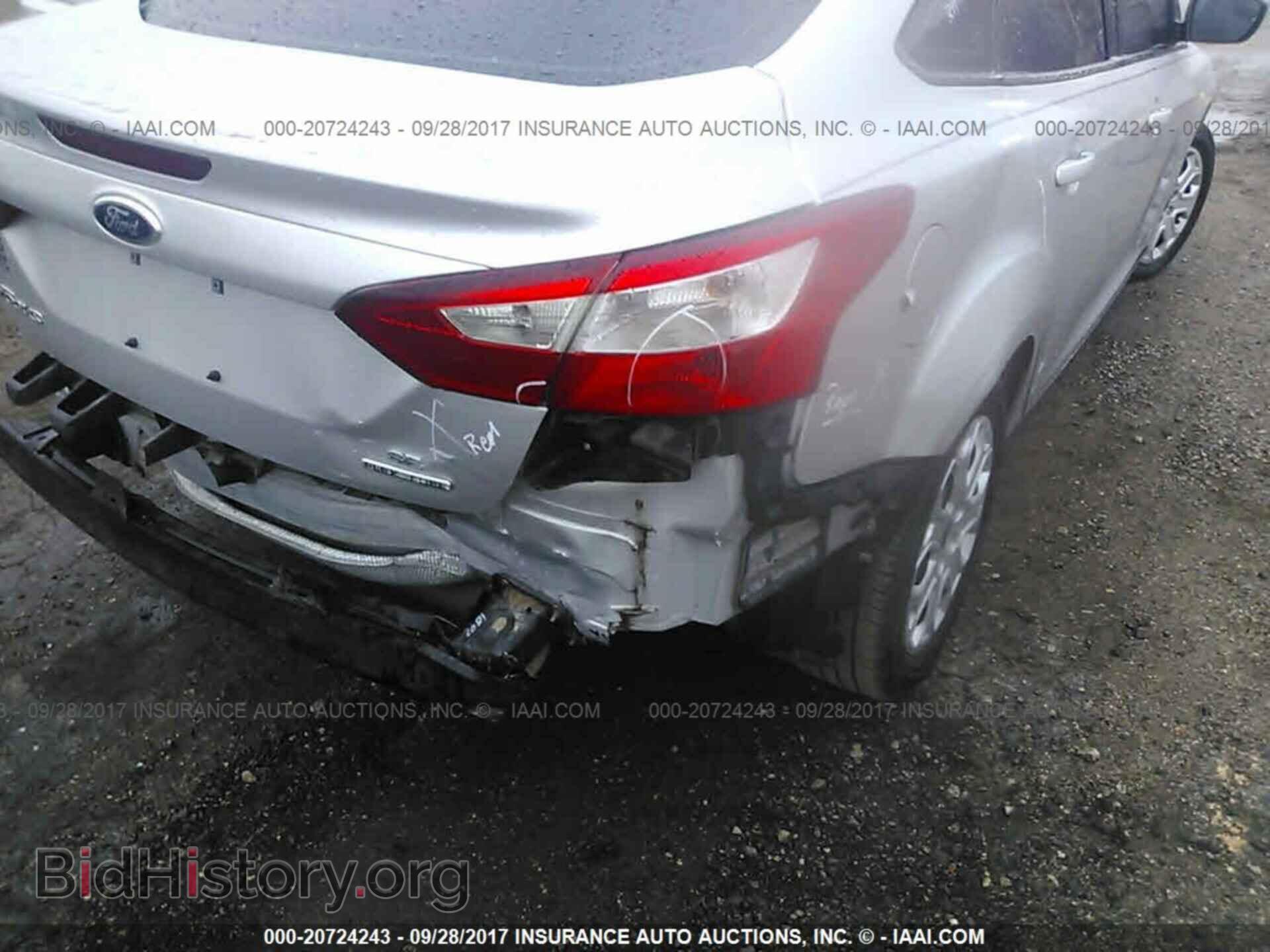 2012 Ford Focus - VIN: 1FAHP3F28CL466132 - Photo 6