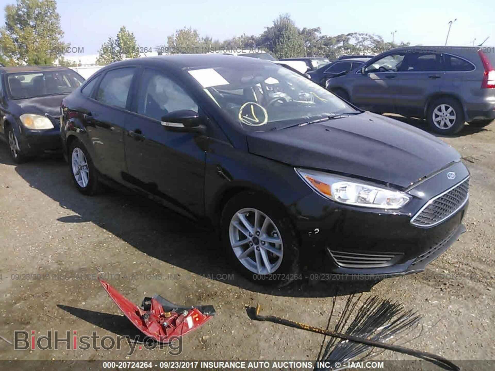 Фотография 1FADP3F22HL221302 - Ford Focus 2017