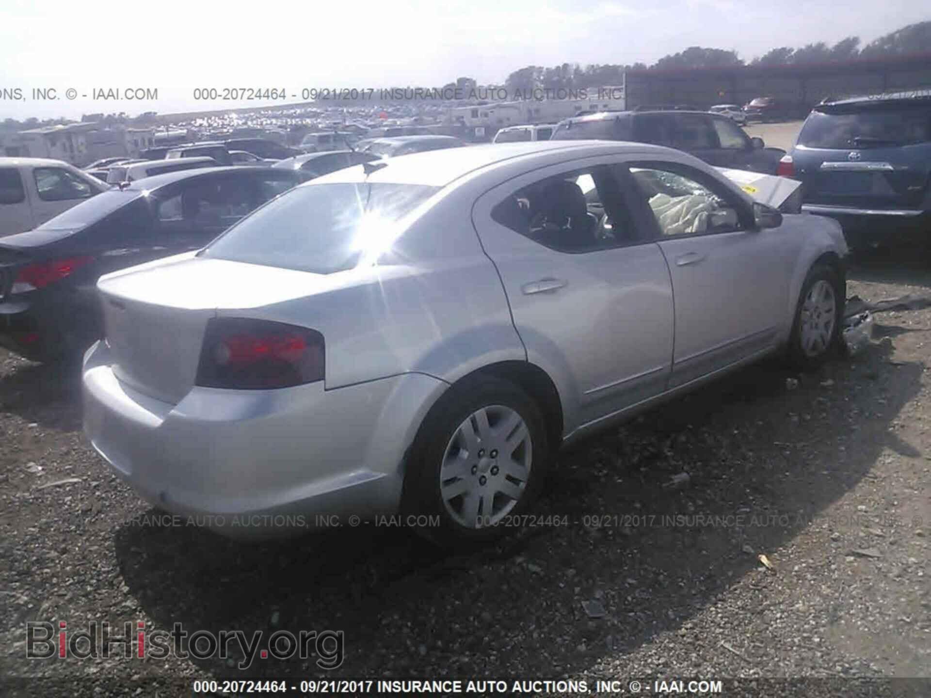 2011 Dodge Avenger - VIN: 1B3BD4FB1BN520969 - Photo 4