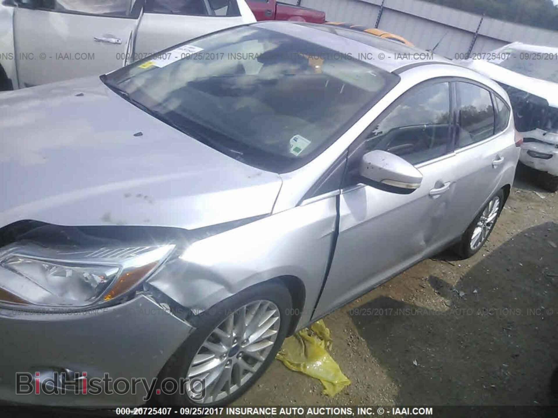 2012 Ford Focus - VIN: 1FAHP3M26CL324994 - Photo 2