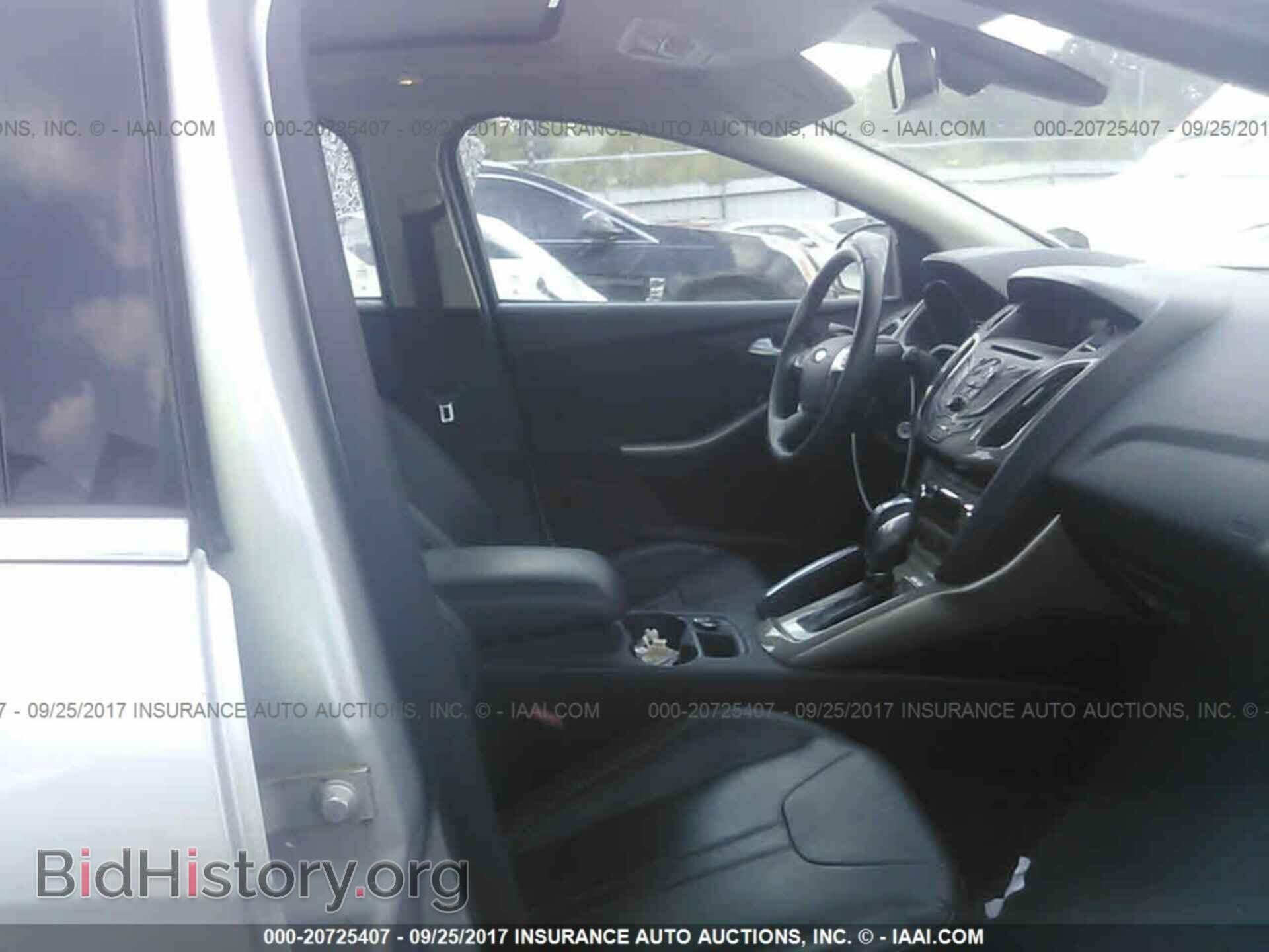 2012 Ford Focus - VIN: 1FAHP3M26CL324994 - Photo 5