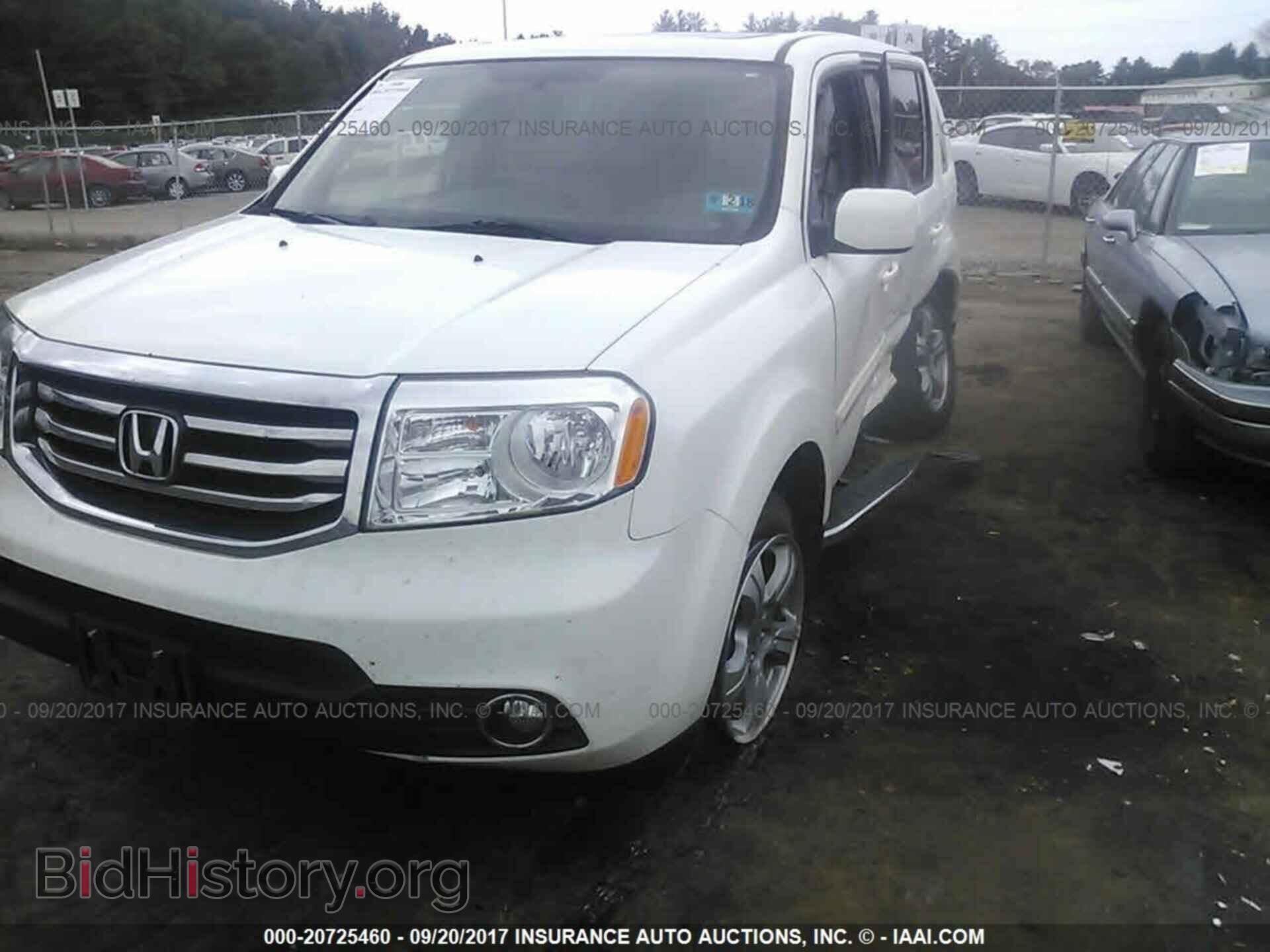 2015 Honda Pilot - VIN: 5FNYF4H51FB068861 - Фото 2
