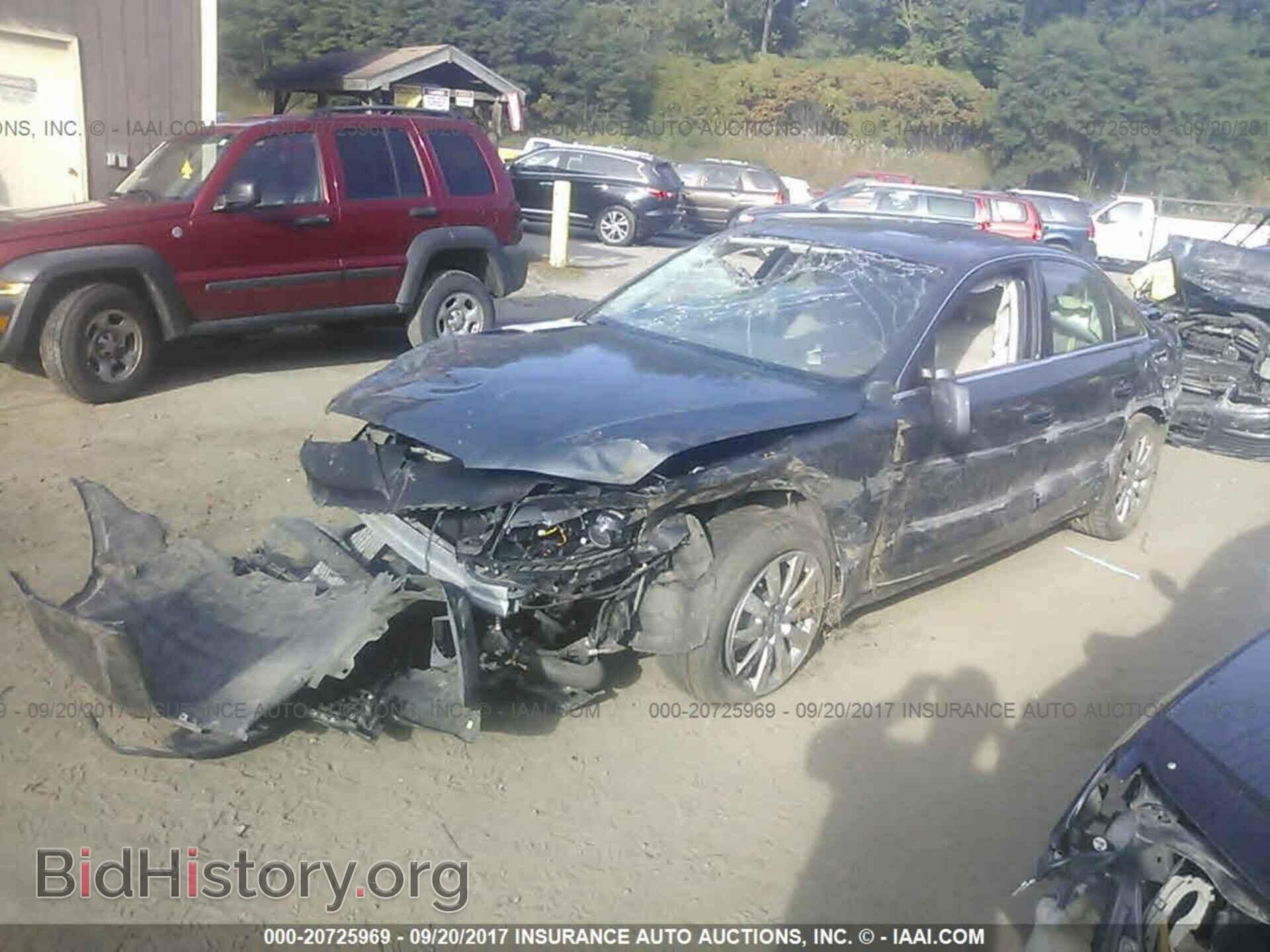 2011 Audi A4 - VIN: WAUFFAFL9BN025837 - Photo 2