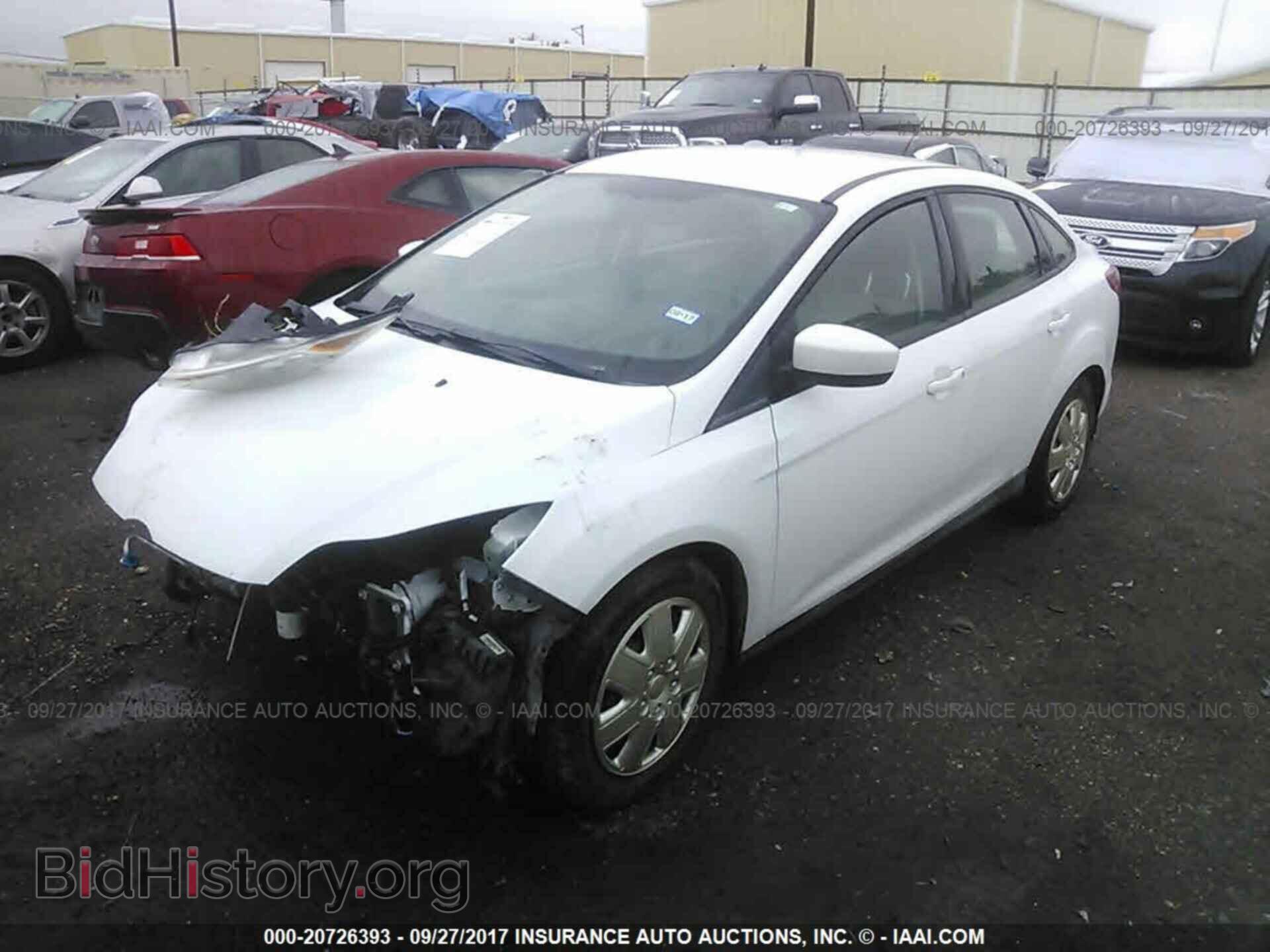 2012 Ford Focus - VIN: 1FAHP3F27CL304573 - Фото 2