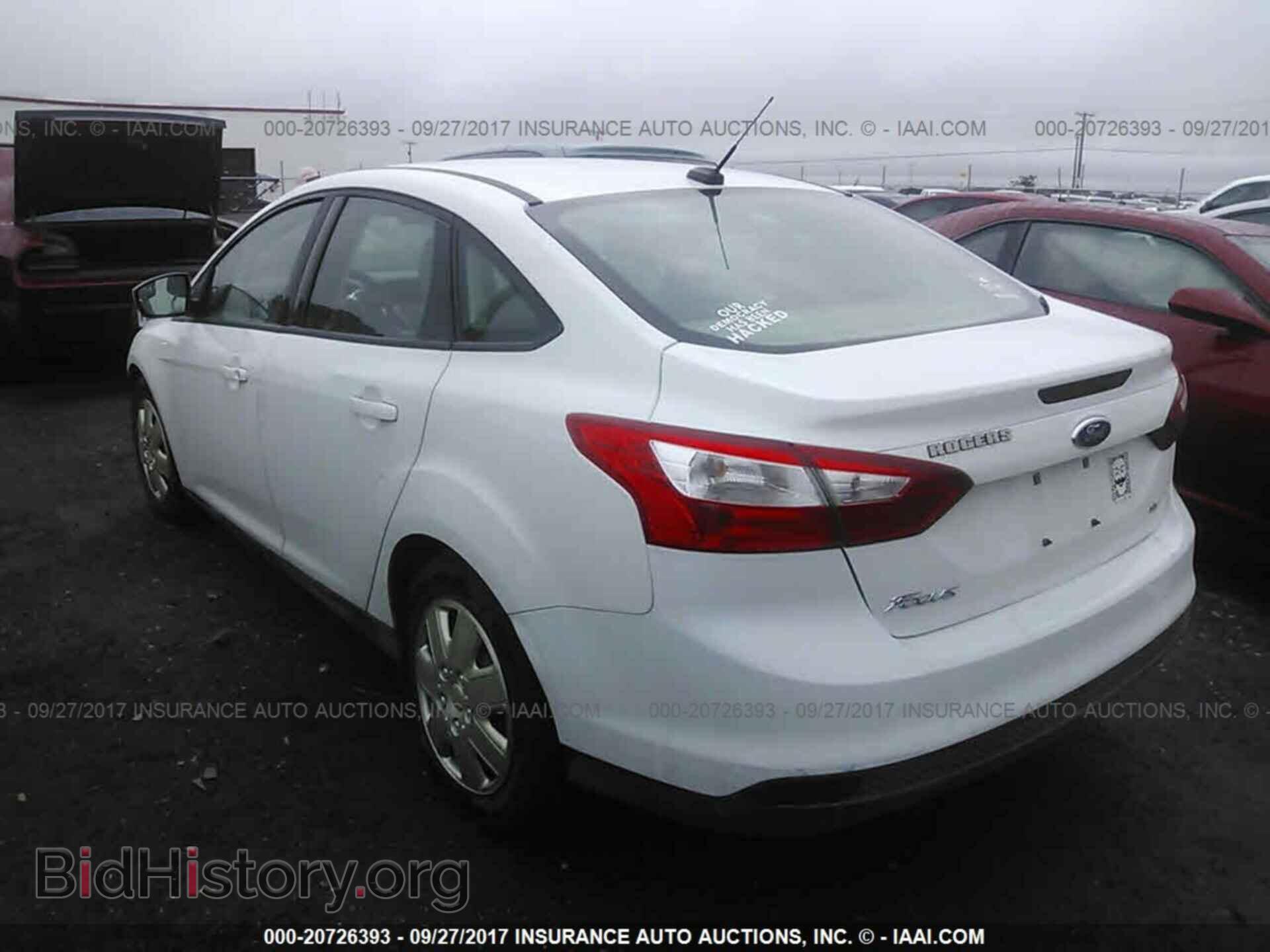 2012 Ford Focus - VIN: 1FAHP3F27CL304573 - Фото 3