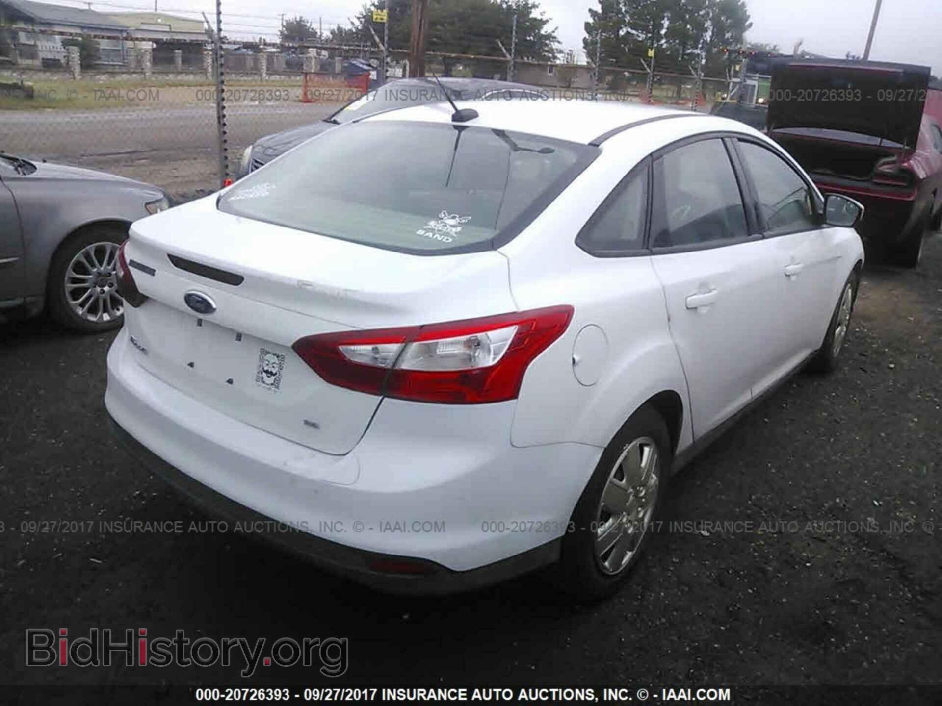2012 Ford Focus - VIN: 1FAHP3F27CL304573 - Фото 4