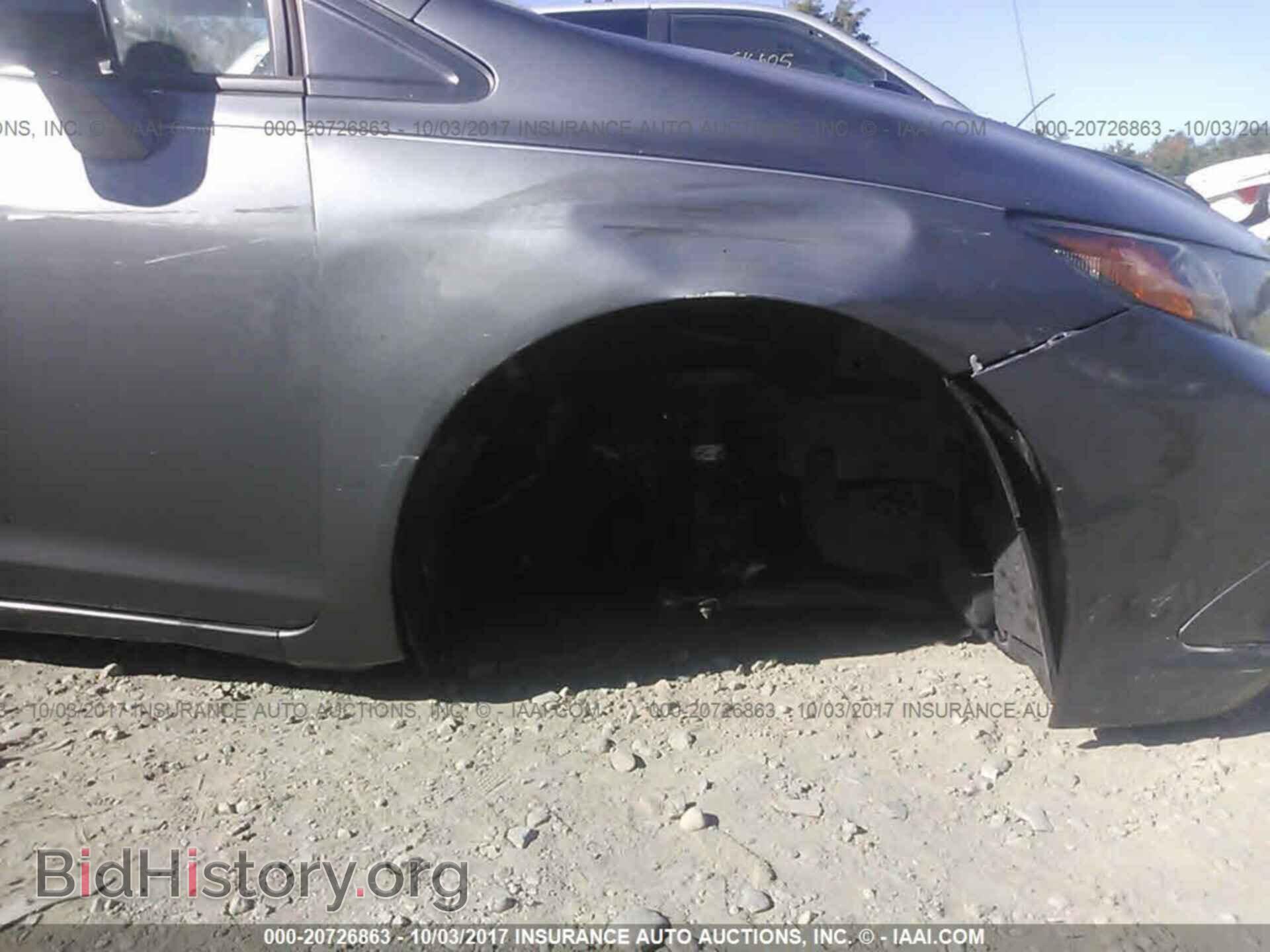 2012 Honda Civic - VIN: 2HGFB6E5XCH703943 - Photo 6