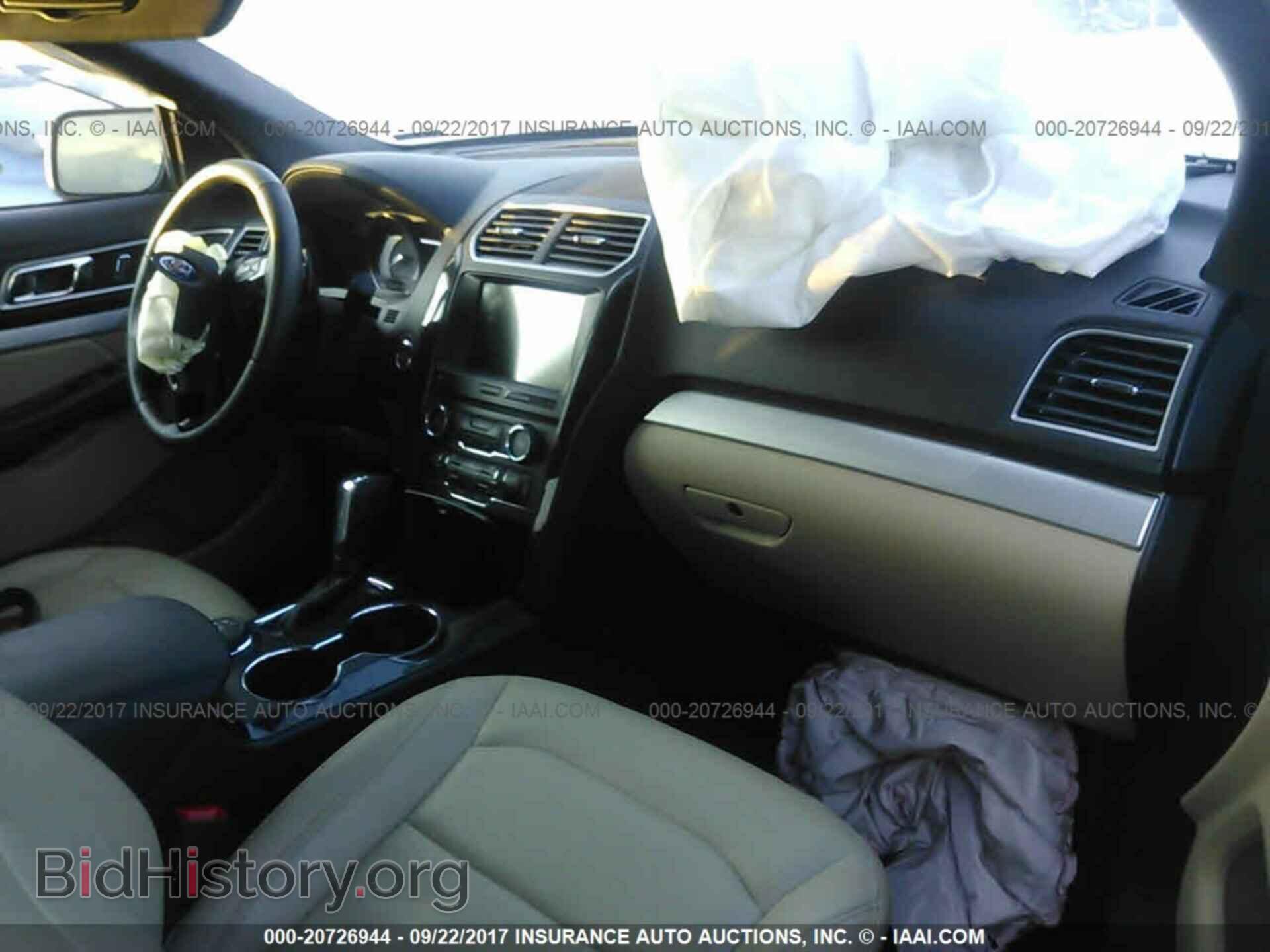 2017 Ford Explorer - VIN: 1FM5K8D83HGC46103 - Photo 5
