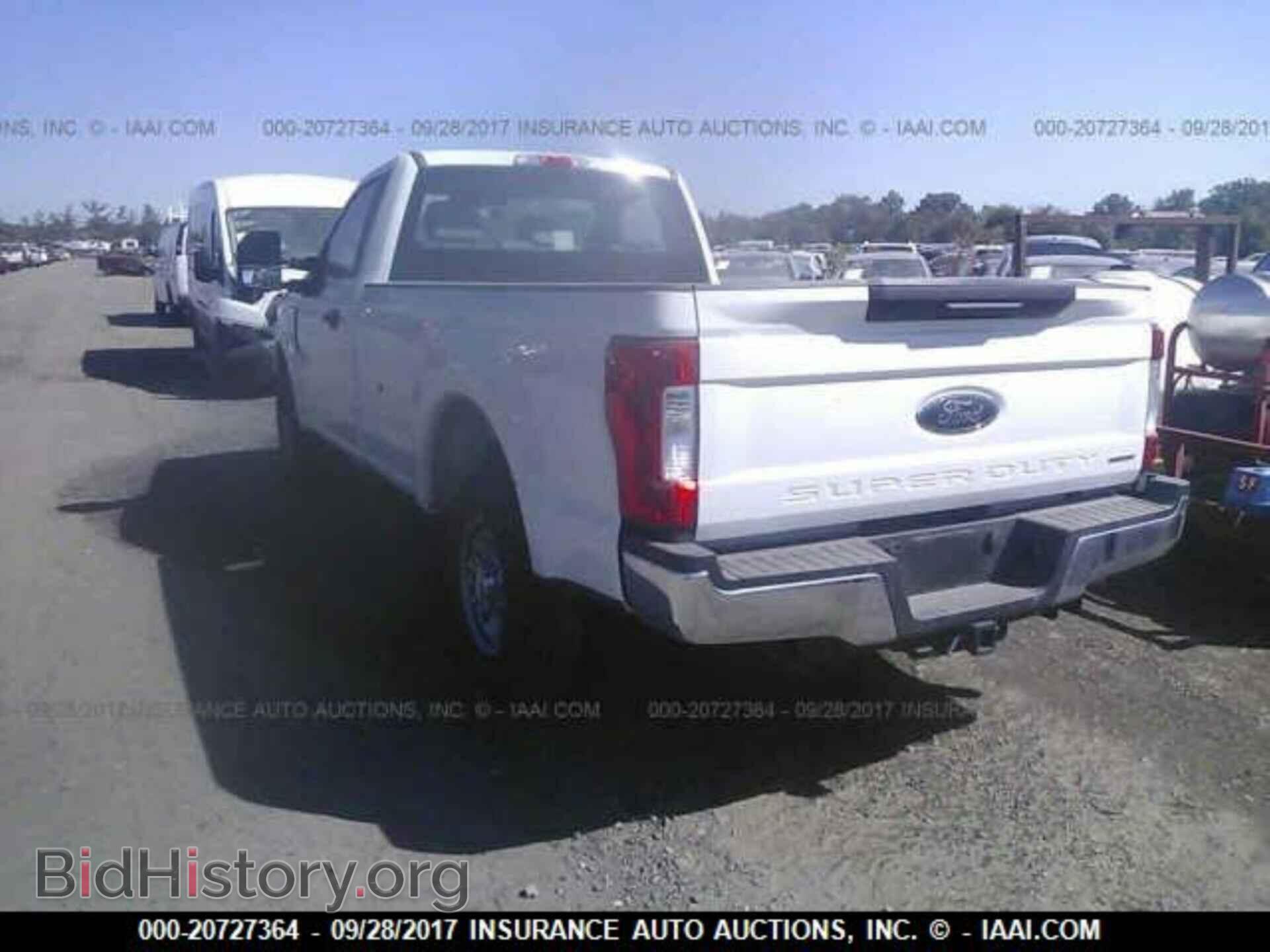 2017 Ford F250 - VIN: 1FTBF2A68HEC81632 - Фото 3