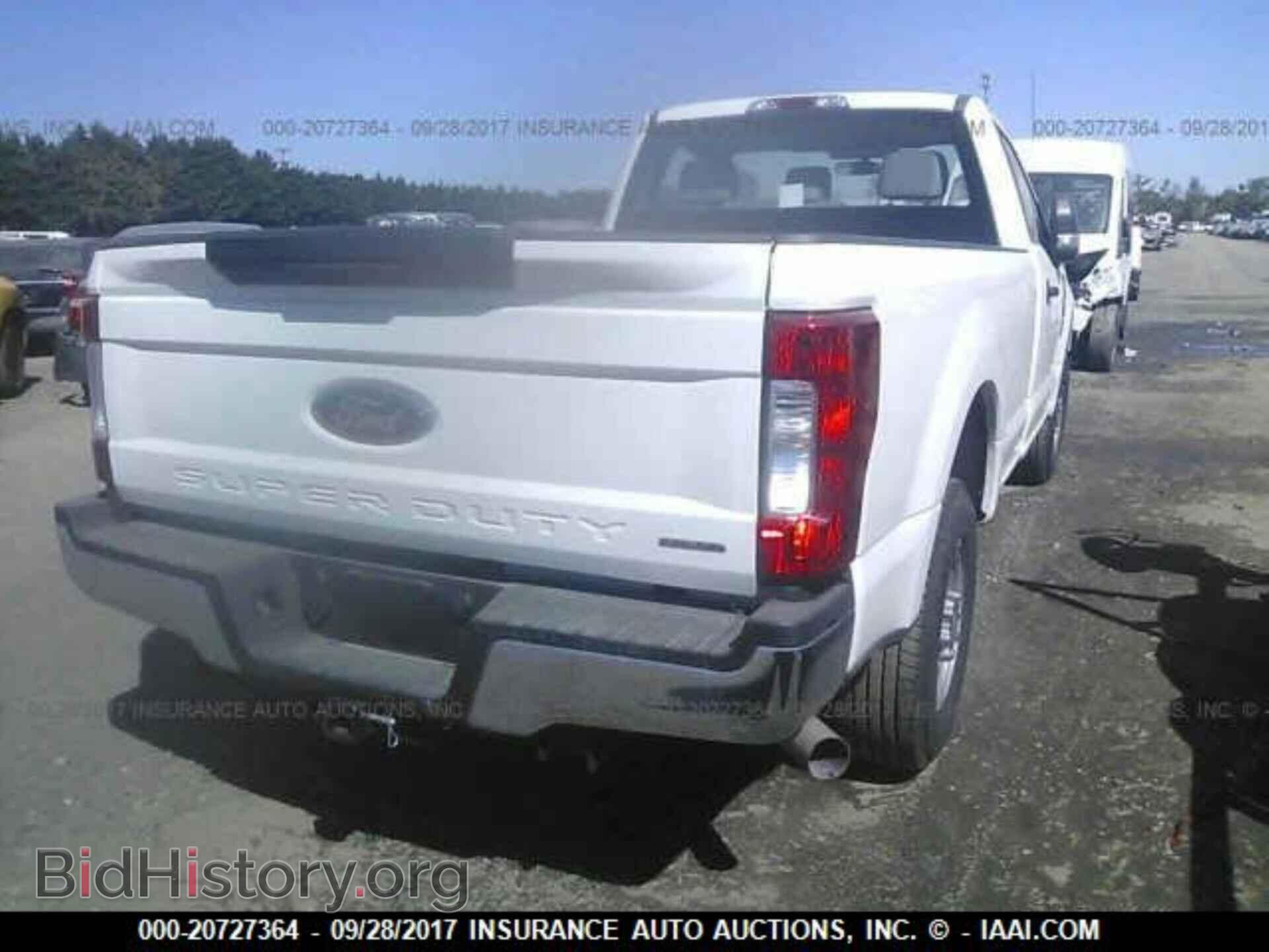 2017 Ford F250 - VIN: 1FTBF2A68HEC81632 - Фото 4
