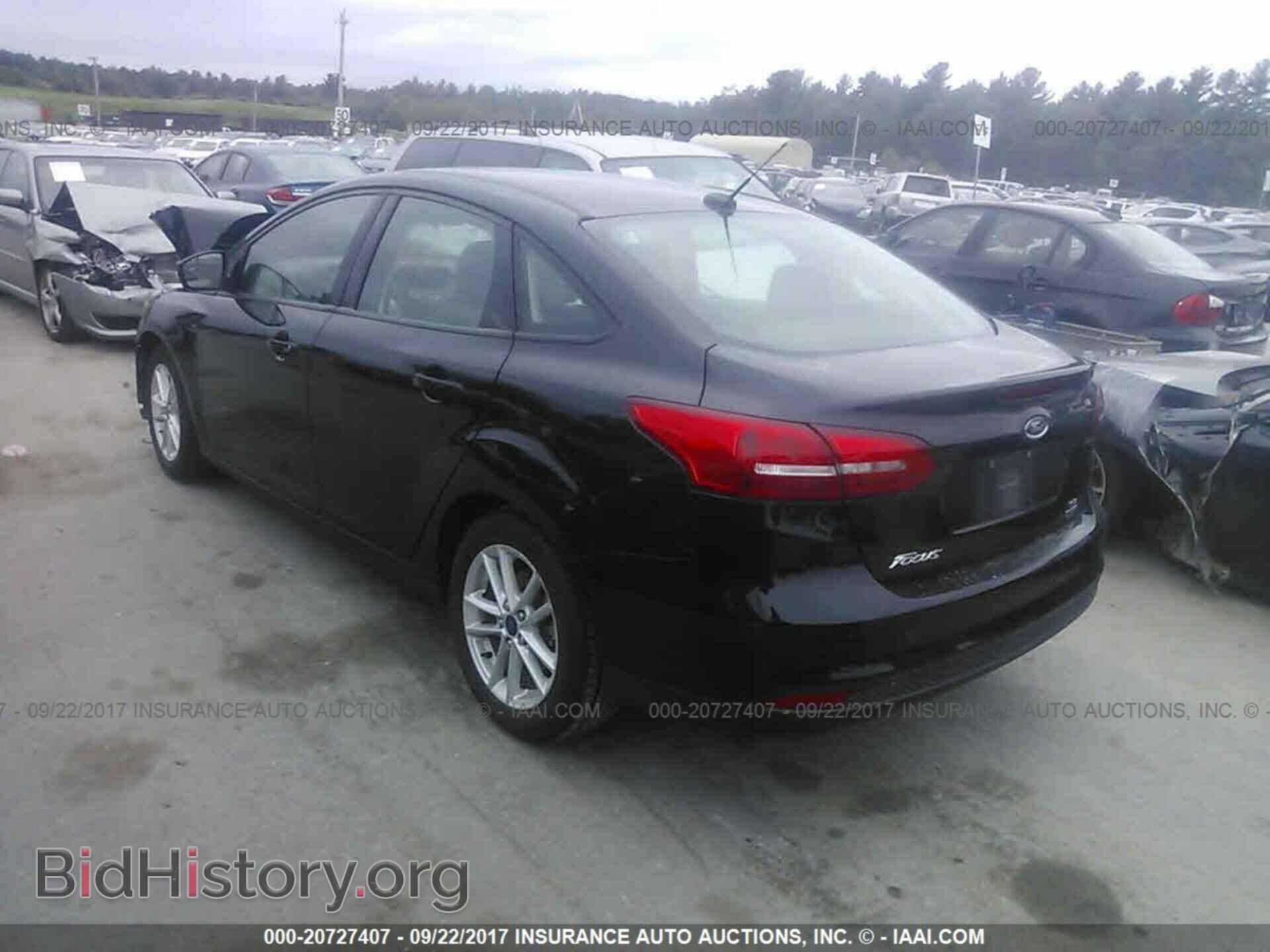 2017 Ford Focus - VIN: 1FADP3FE5HL207534 - Photo 3