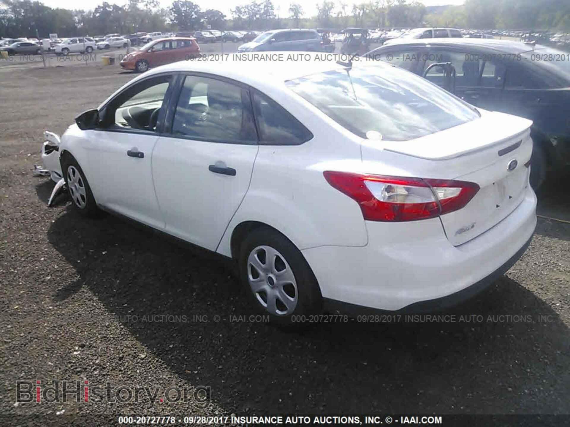 2013 Ford Focus - VIN: 1FADP3E24DL380124 - Photo 3