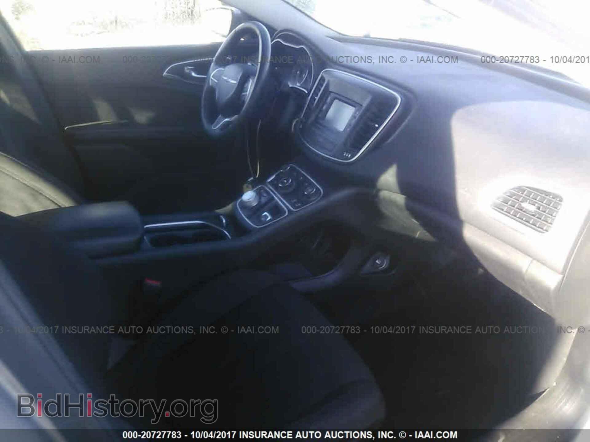 2015 Chrysler 200 - VIN: 1C3CCCAB4FN747316 - Photo 5