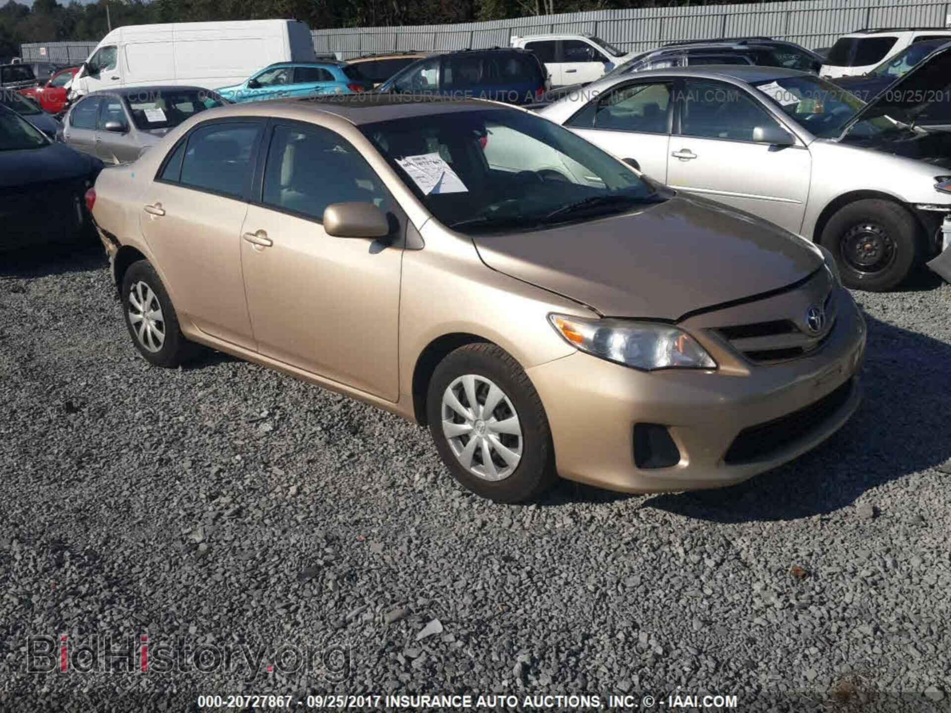 Photo 2T1BU4EE3BC561908 - Toyota Corolla 2011