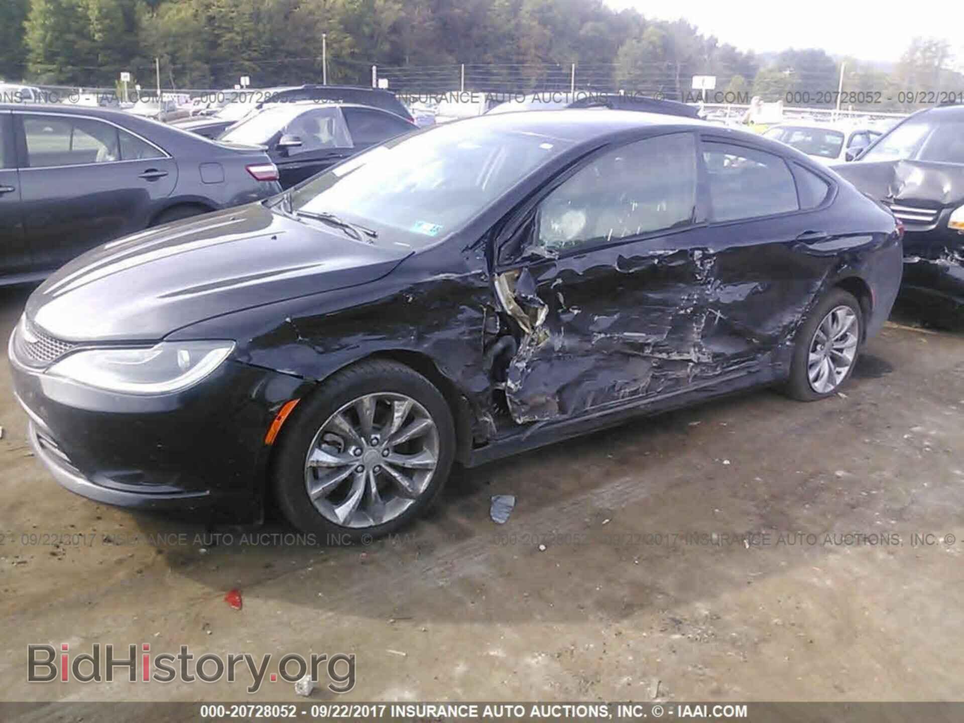2015 Chrysler 200 - VIN: 1C3CCCBG0FN518688 - Photo 2