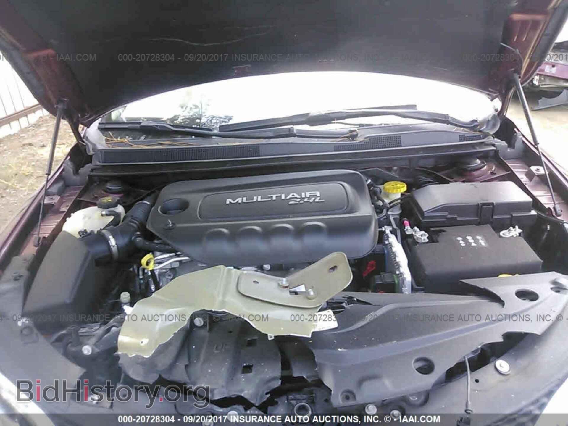 2015 Chrysler 200 - VIN: 1C3CCCAB7FN602402 - Фото 10
