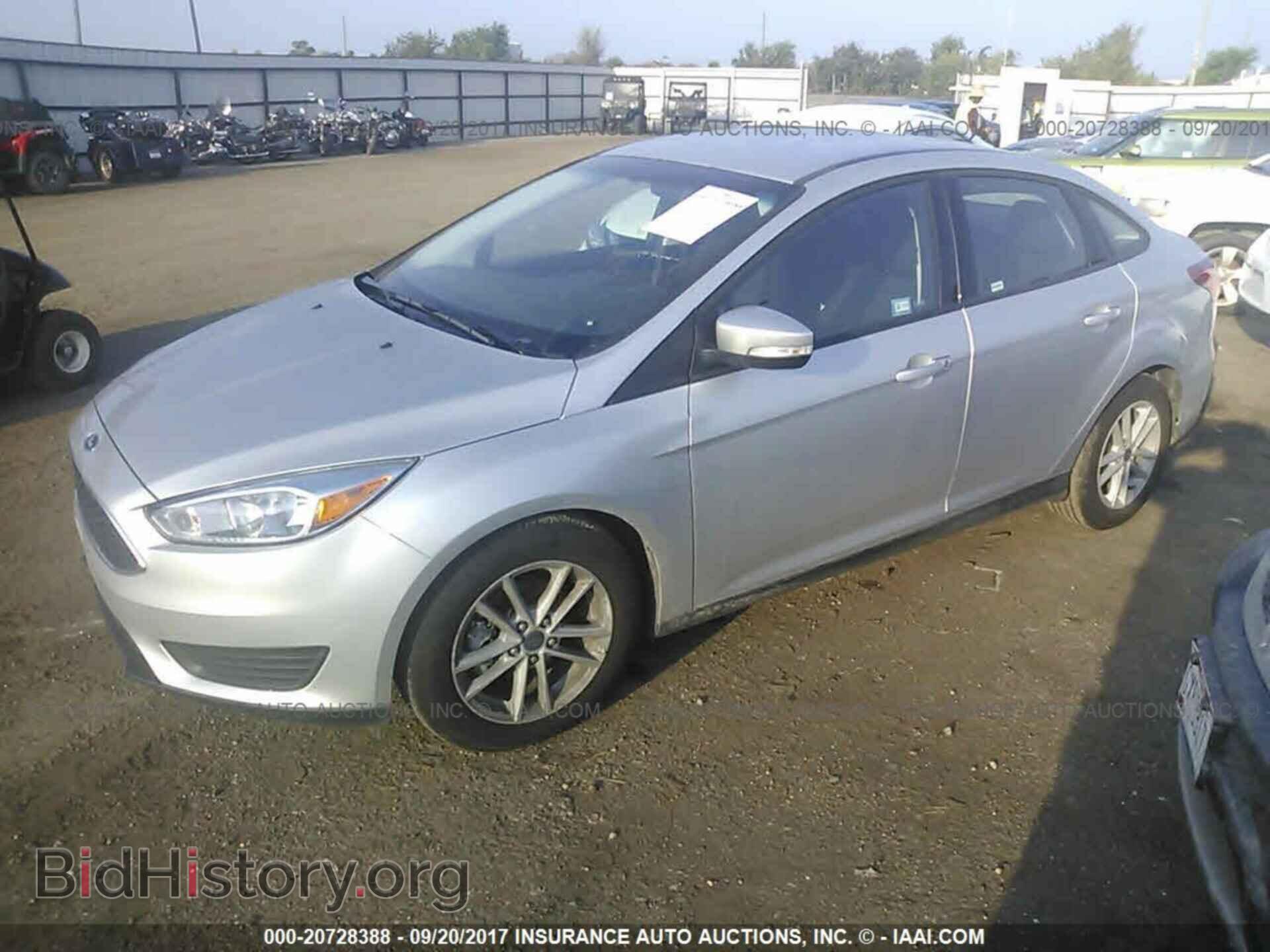 2017 Ford Focus - VIN: 1FADP3F2XHL231818 - Photo 2