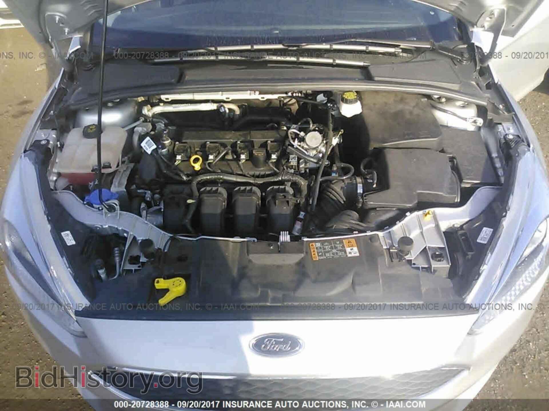 2017 Ford Focus - VIN: 1FADP3F2XHL231818 - Photo 10
