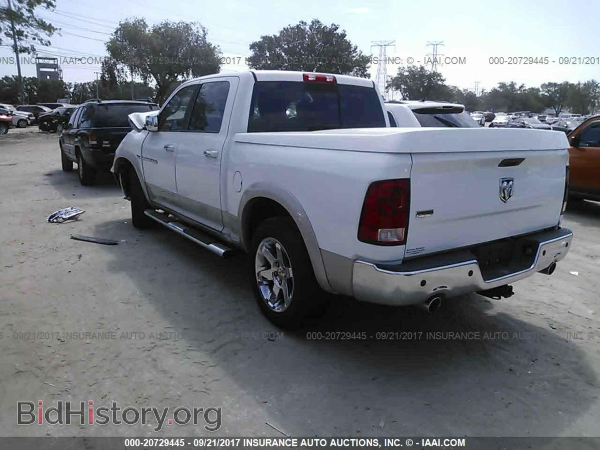 2011 Dodge Ram 1500 - VIN: 1D7RB1CT6BS615128 - Фото 3