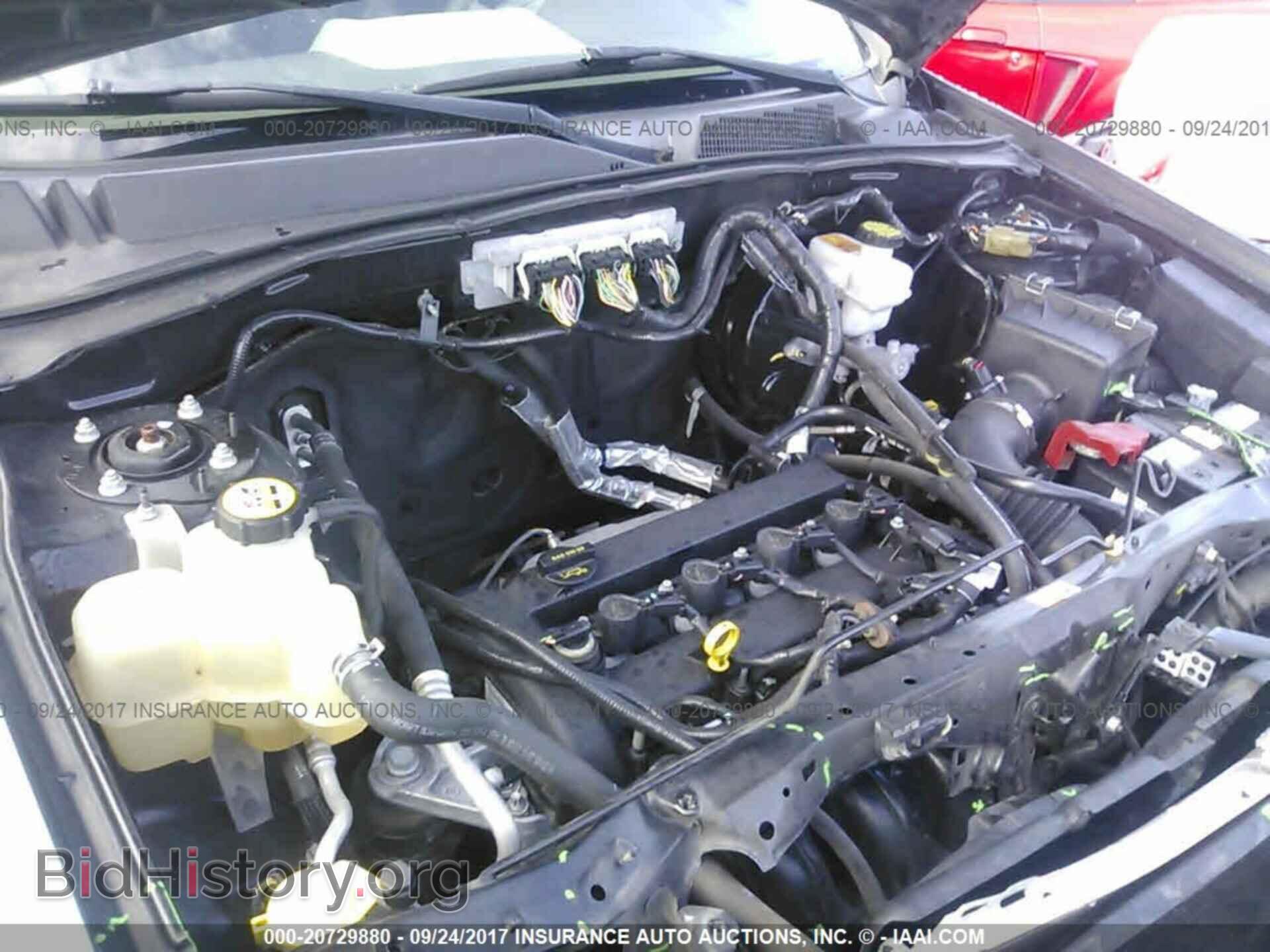 2011 Ford Escape - VIN: 1FMCU0C70BKA19743 - Фото 10