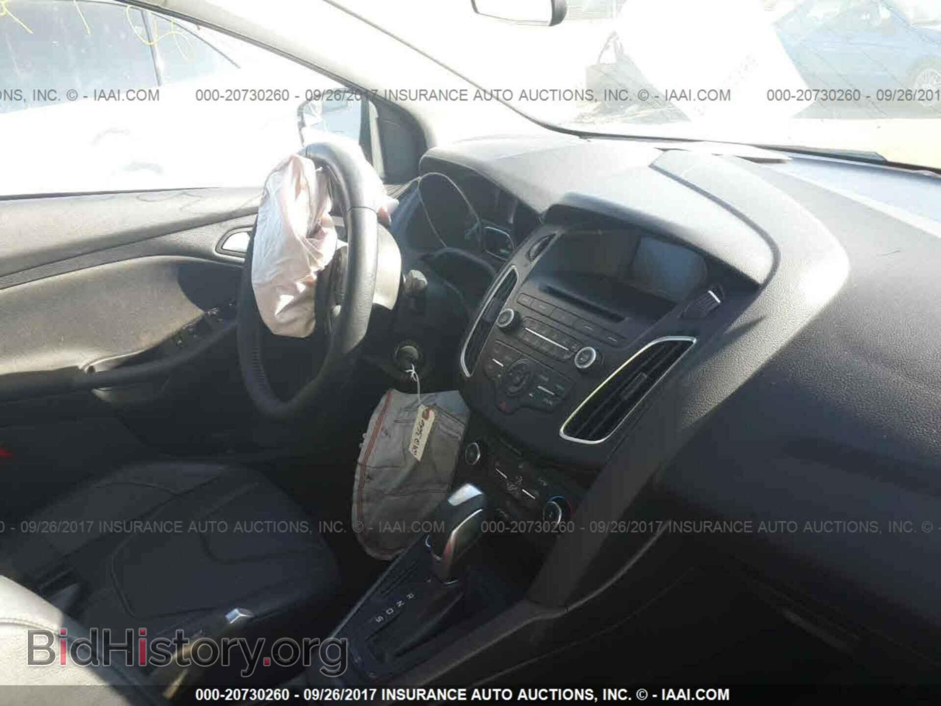 2016 Ford Focus - VIN: 1FADP3F22GL406772 - Фото 5