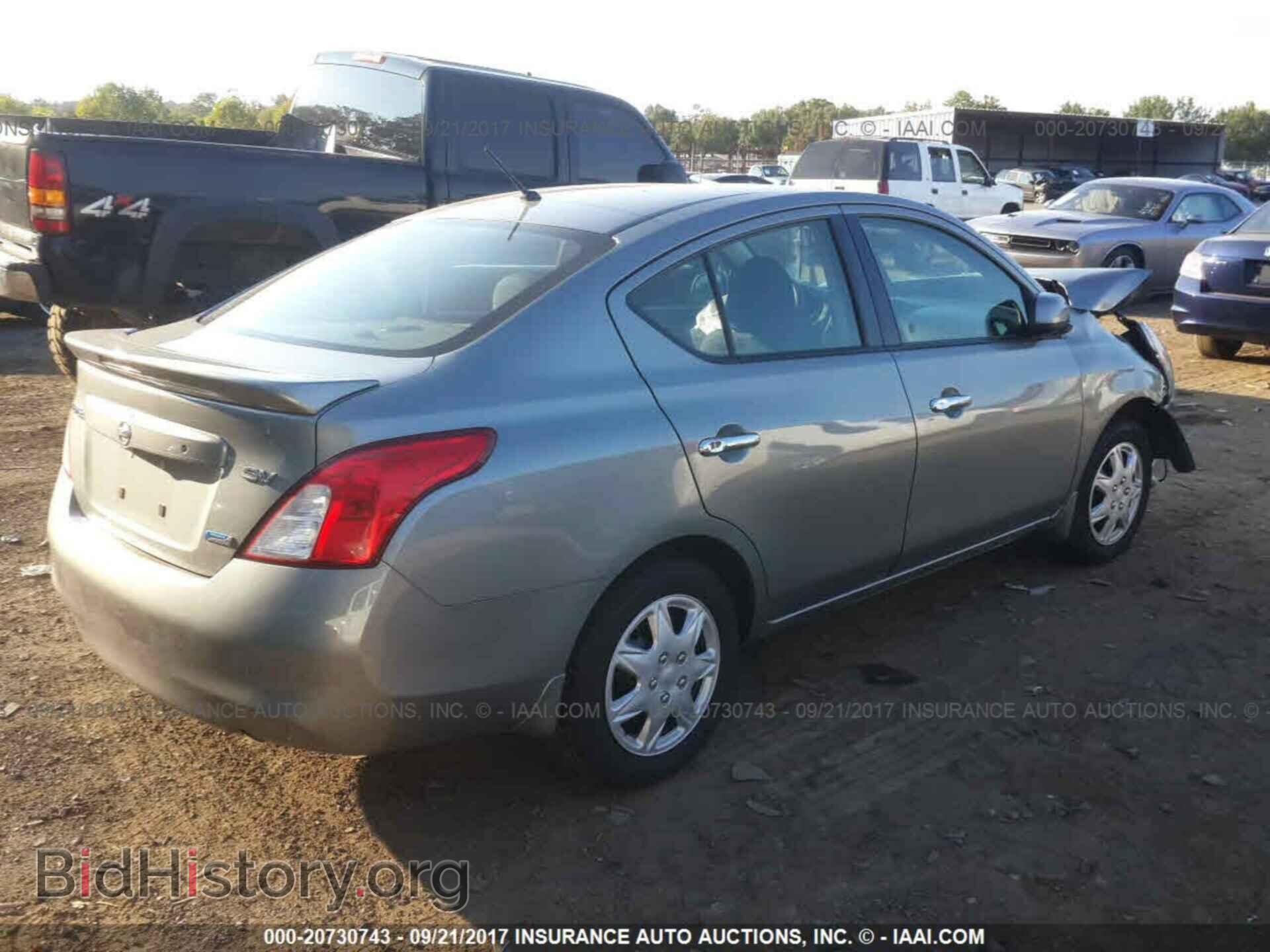 2014 Nissan Versa - VIN: 3N1CN7AP1EL802413 - Photo 4