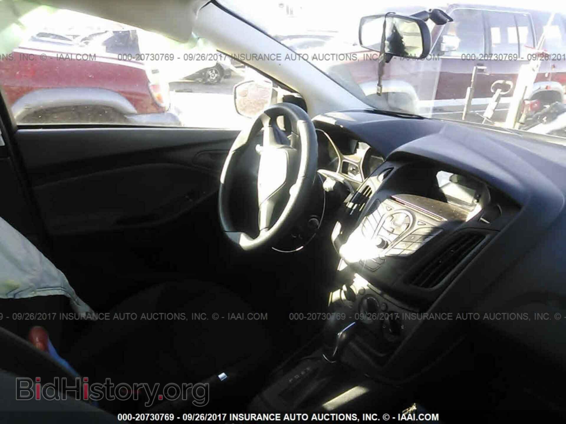 2012 Ford Focus - VIN: 1FAHP3E29CL215704 - Photo 5
