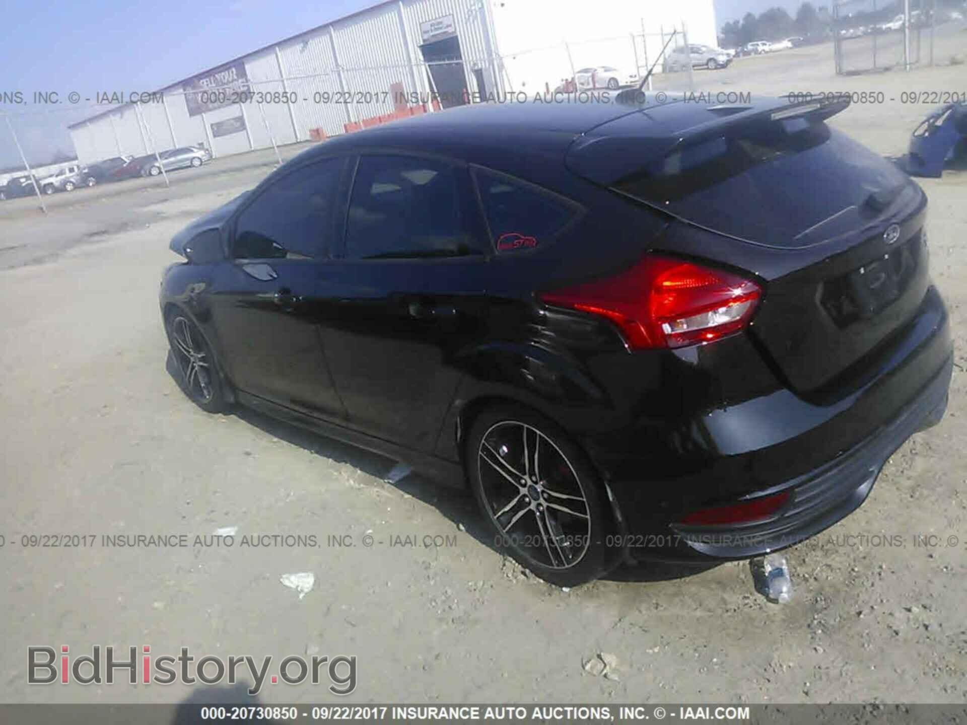 2015 Ford Focus - VIN: 1FADP3L97FL259087 - Photo 3
