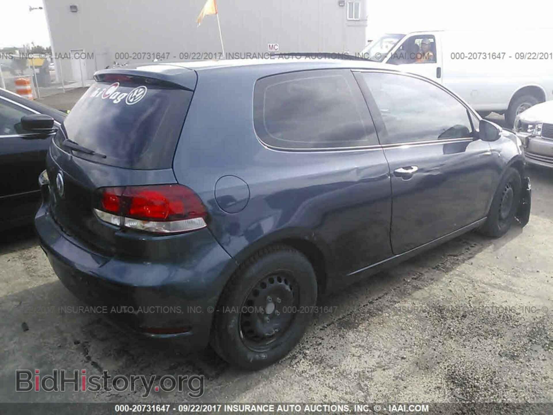2011 Volkswagen Golf - VIN: WVWBB7AJ7BW016411 - Фото 4