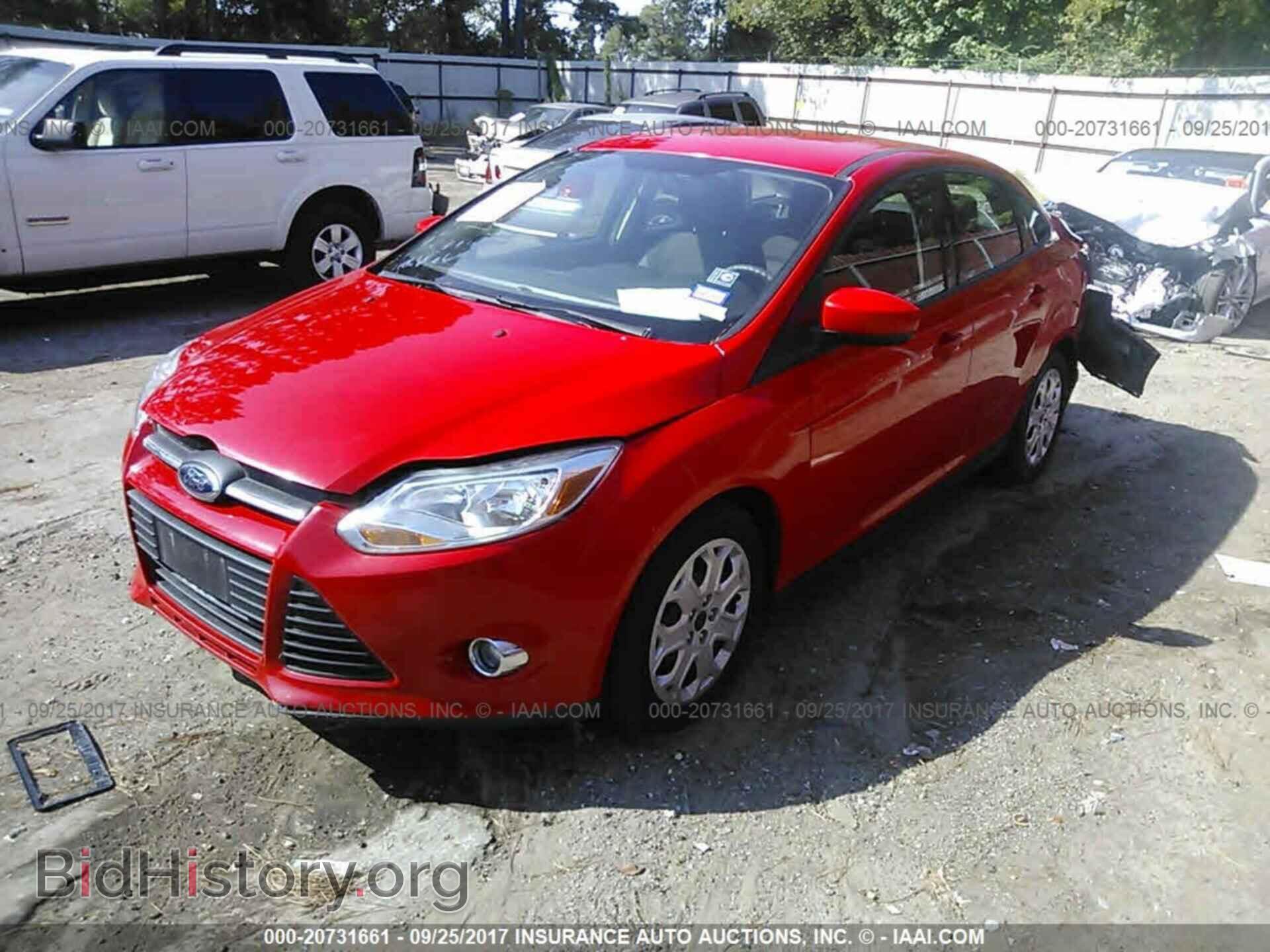 2012 Ford Focus - VIN: 1FAHP3F28CL428903 - Фото 2