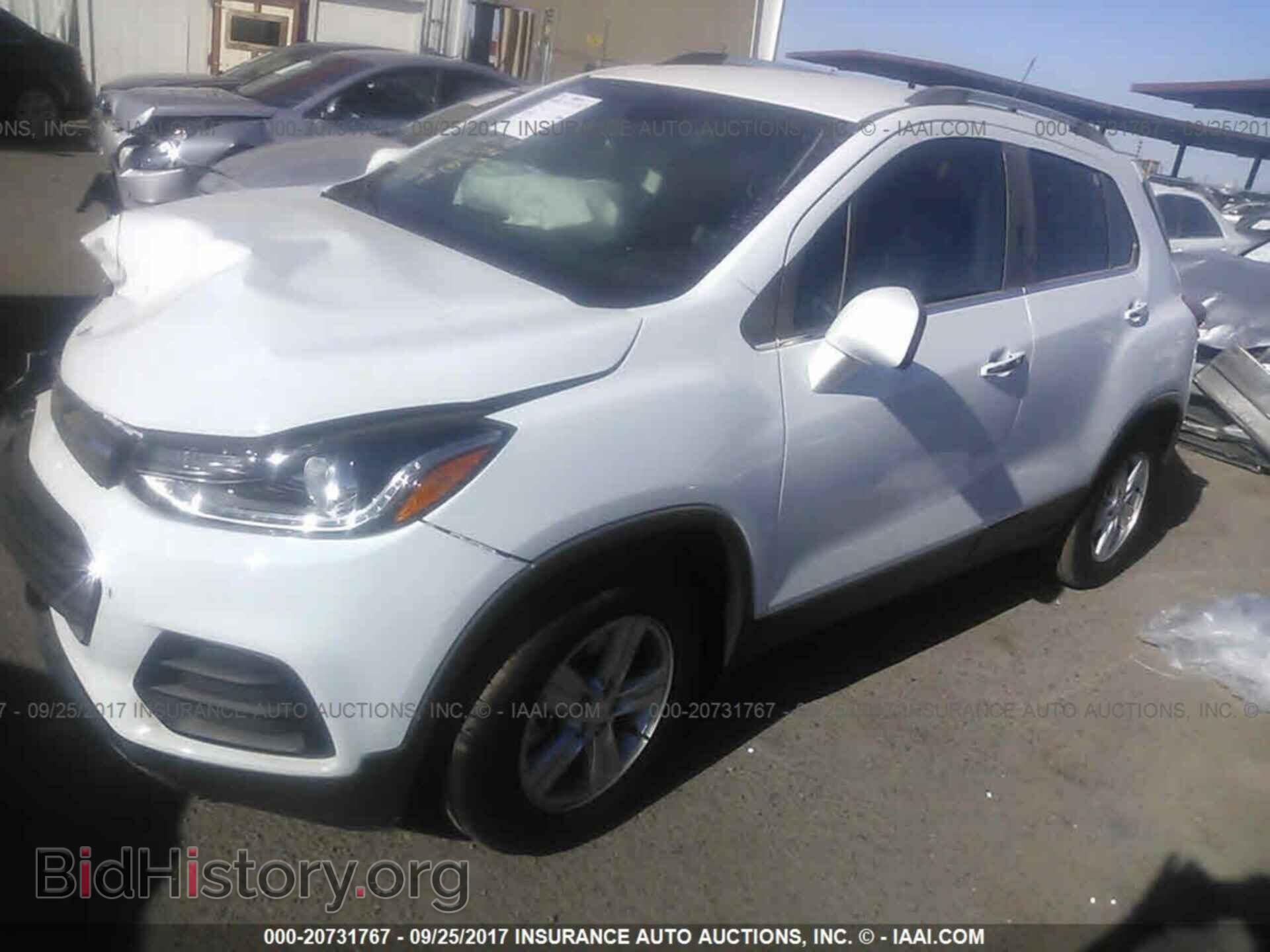 2017 Chevrolet Trax - VIN: 3GNCJLSB5HL286346 - Фото 2