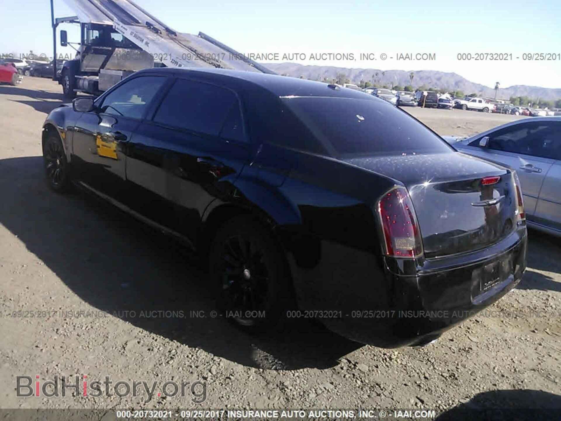 2013 Chrysler 300 - VIN: 2C3CCAAG1DH635336 - Фото 3