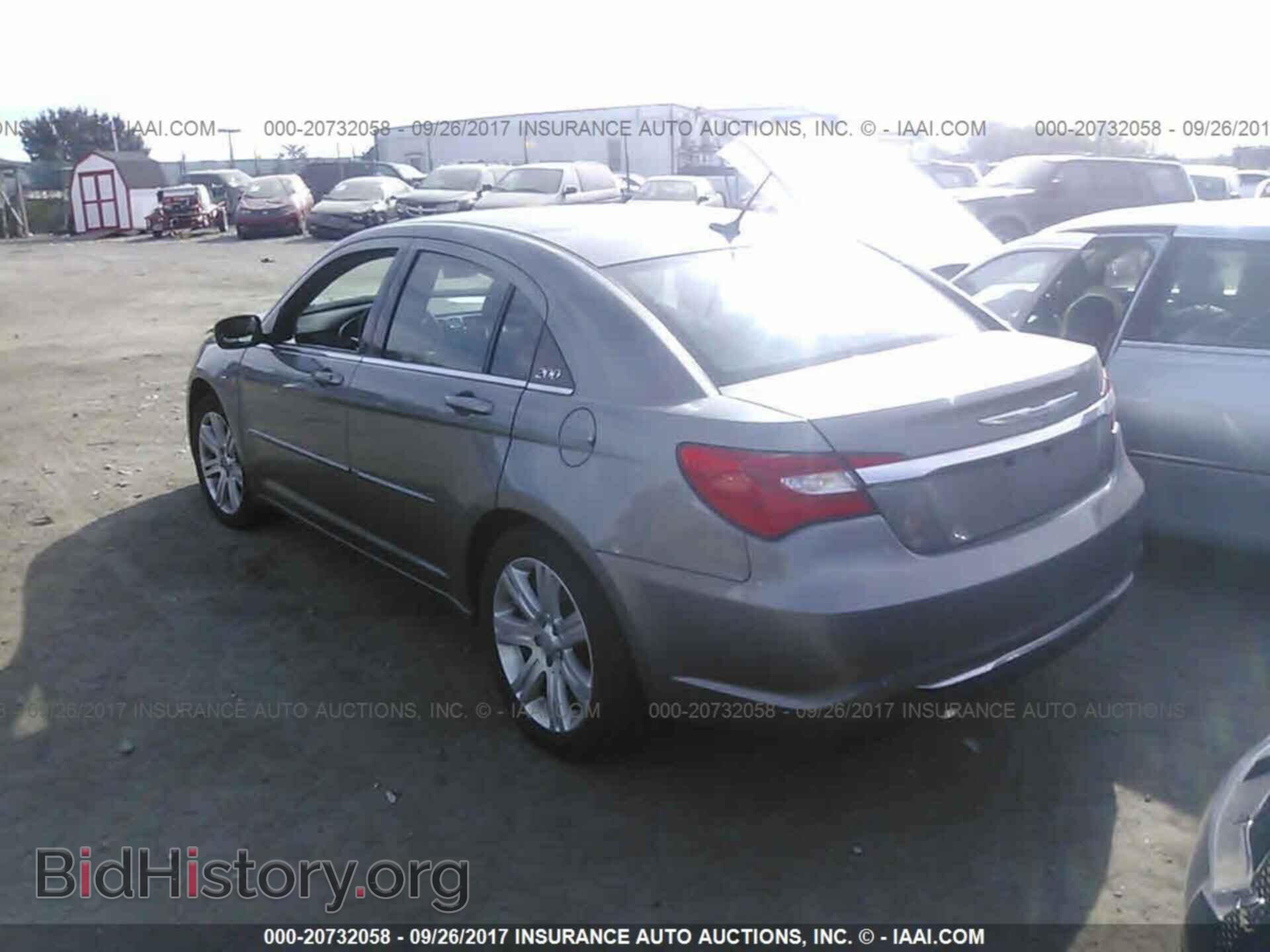 2013 Chrysler 200 - VIN: 1C3CCBBB2DN714983 - Photo 3