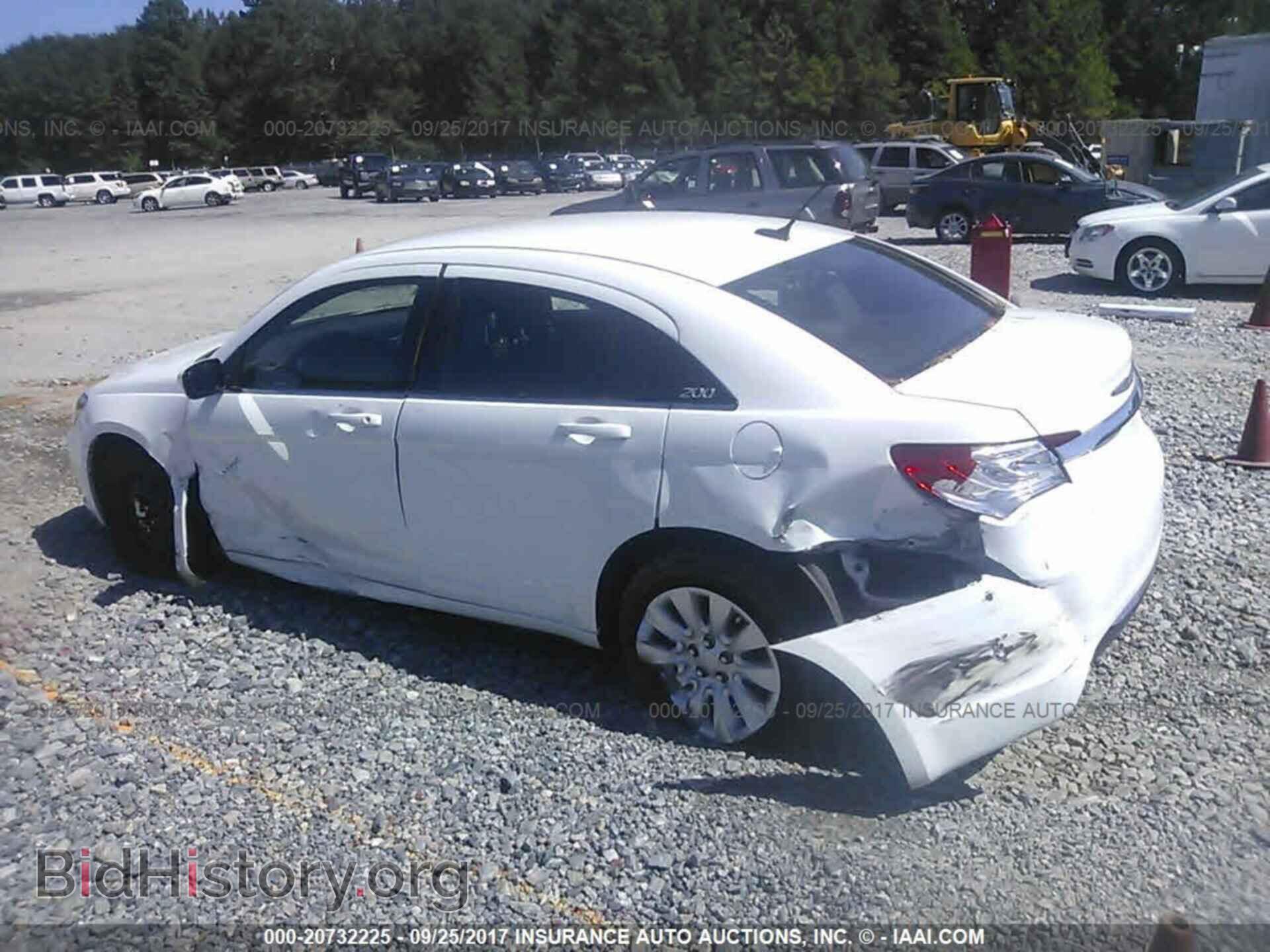 2012 Chrysler 200 - VIN: 1C3CCBAB8CN319562 - Фото 3