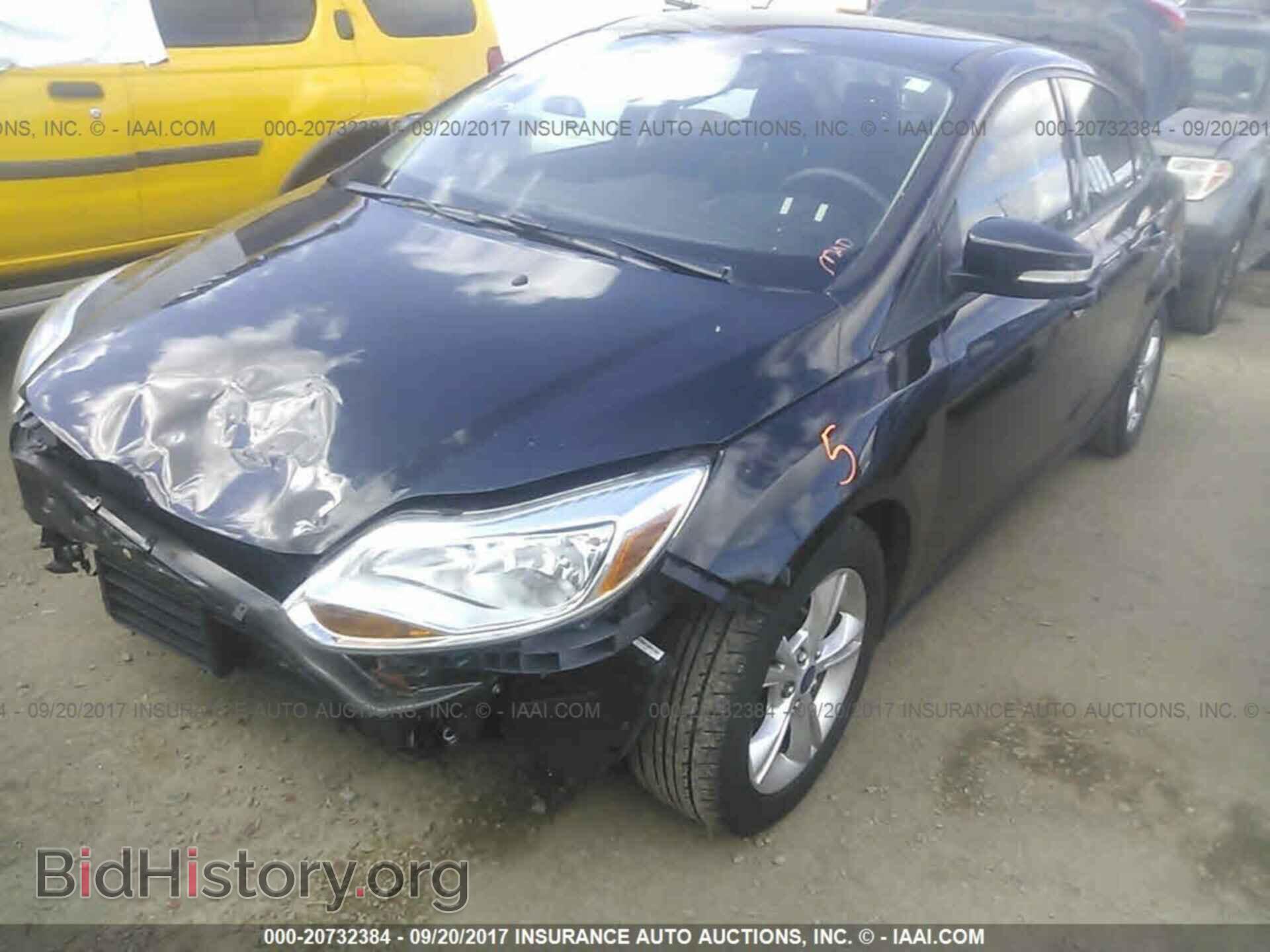 2014 Ford Focus - VIN: 1FADP3F25EL225047 - Фото 2