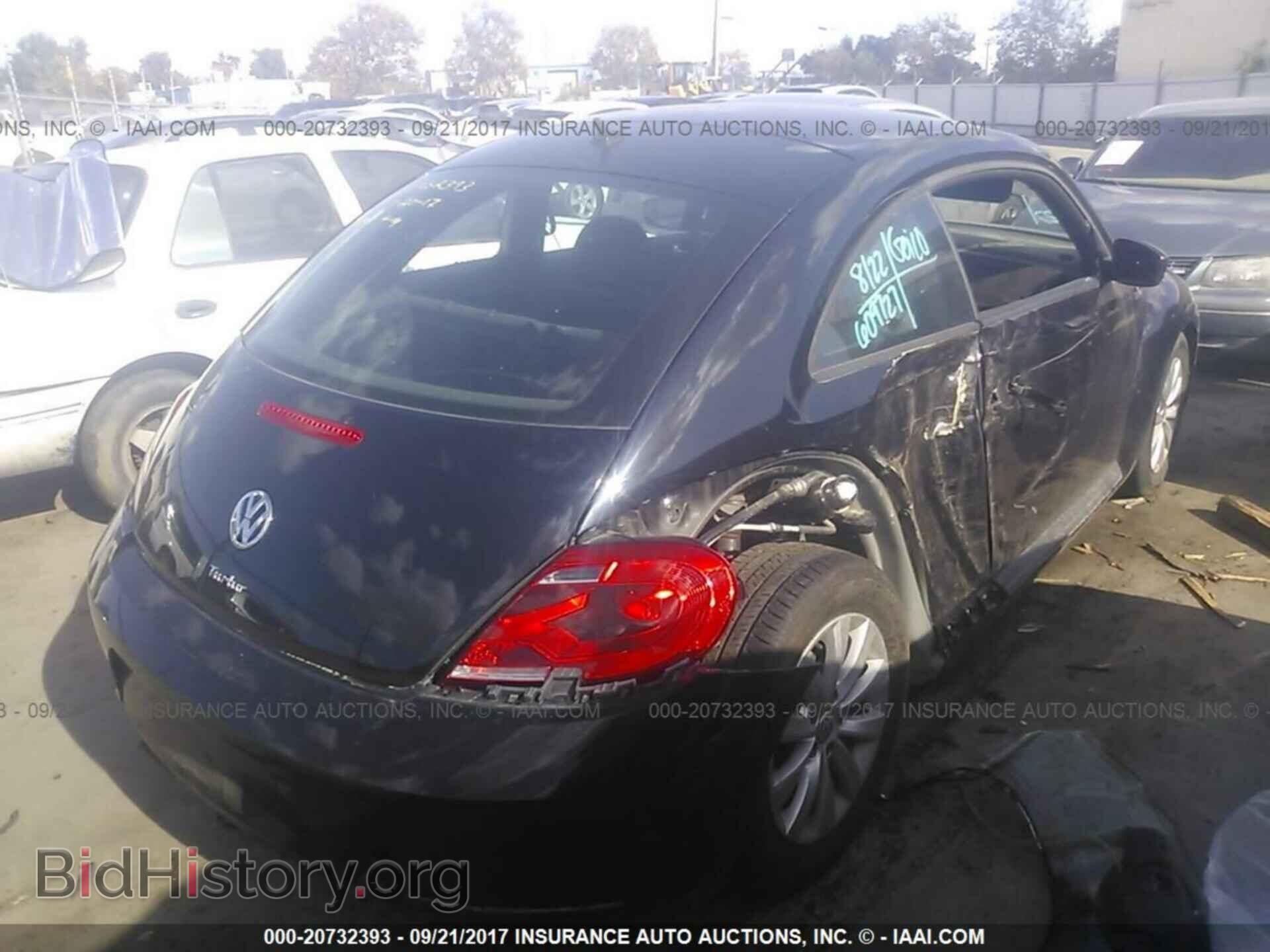 2016 Volkswagen Beetle - VIN: 3VWF17AT5GM609727 - Фото 4