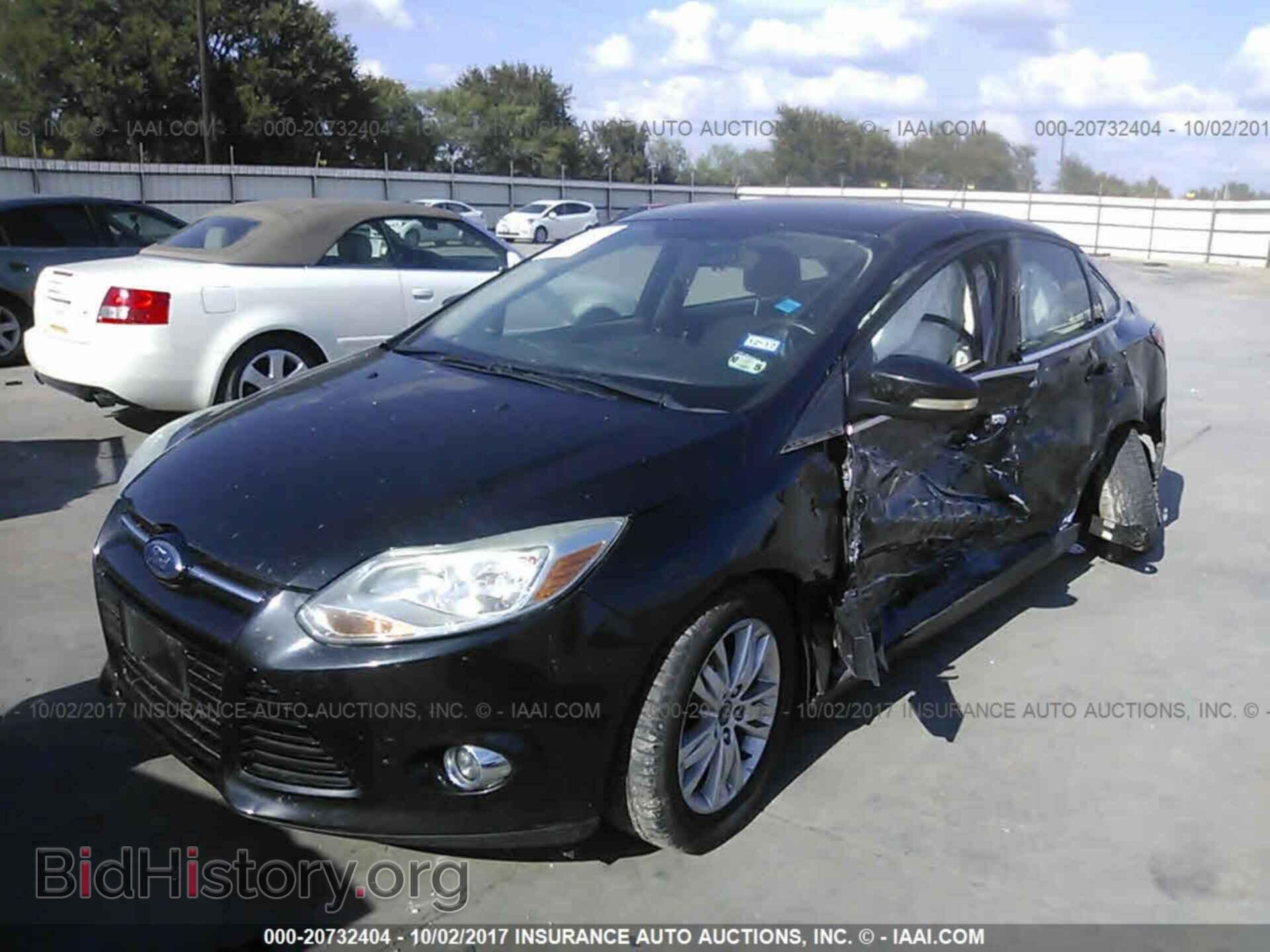 2012 Ford Focus - VIN: 1FAHP3H21CL142128 - Фото 2