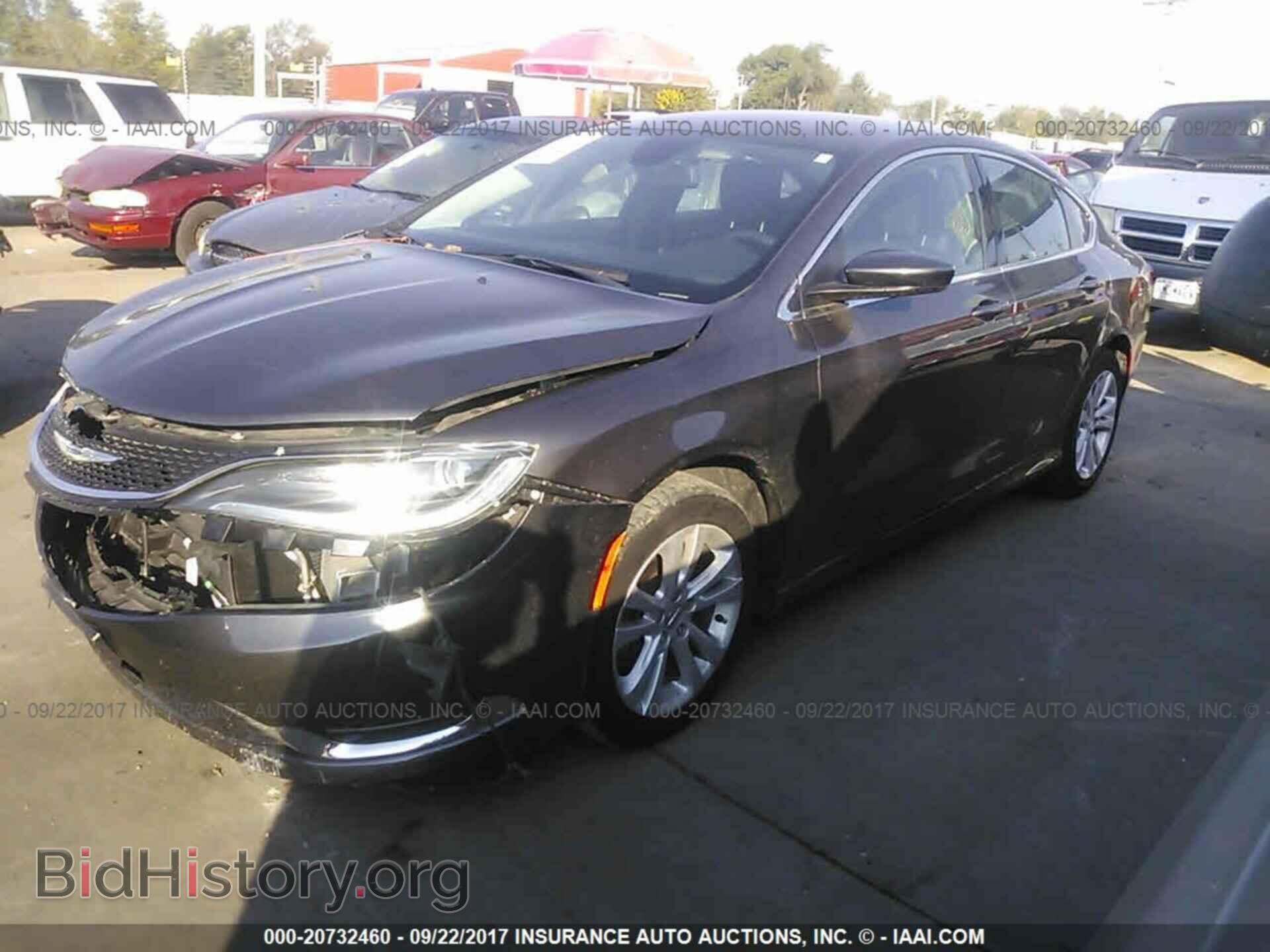 2016 Chrysler 200 - VIN: 1C3CCCAB5GN103826 - Photo 2