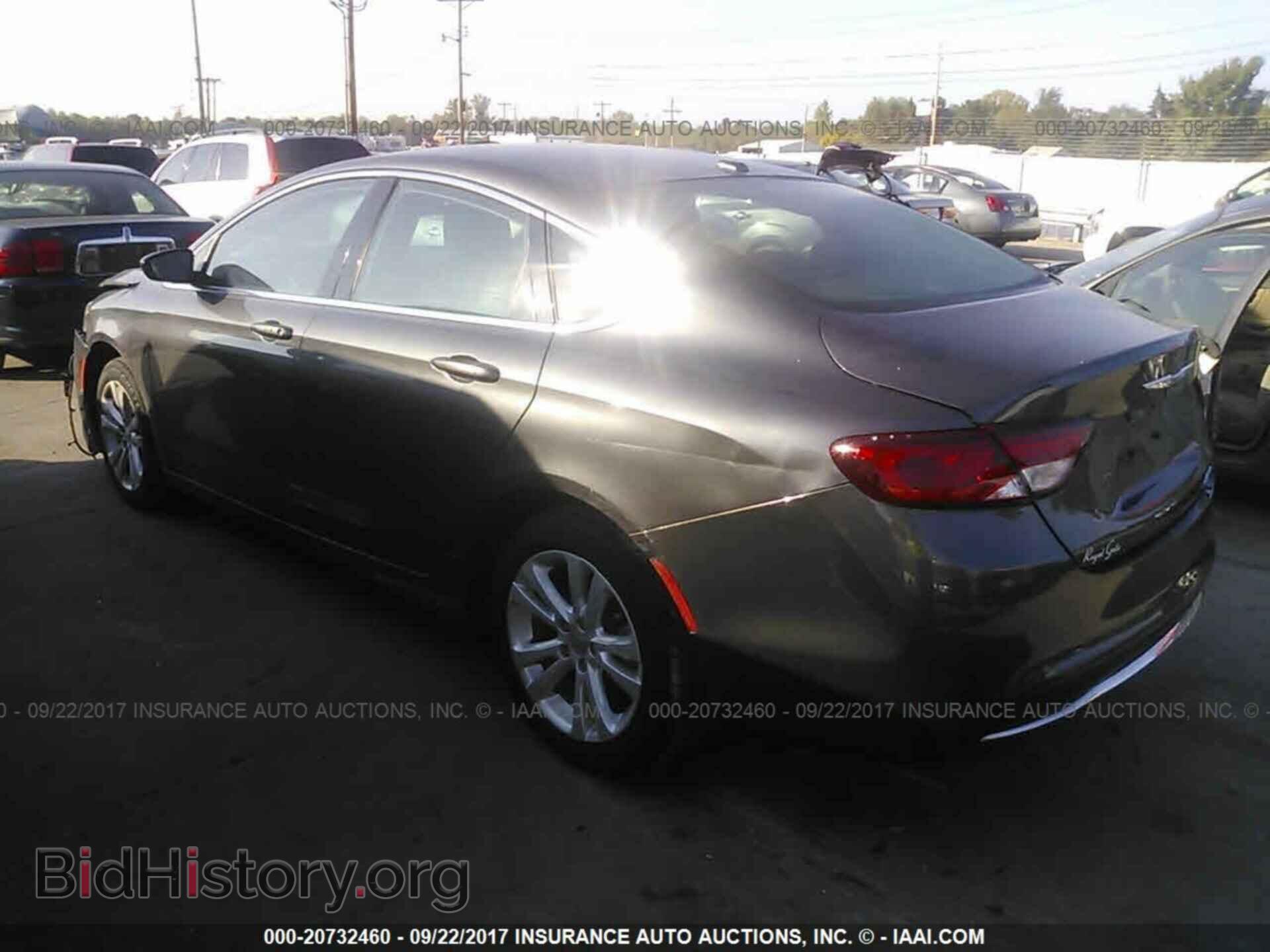 2016 Chrysler 200 - VIN: 1C3CCCAB5GN103826 - Photo 3