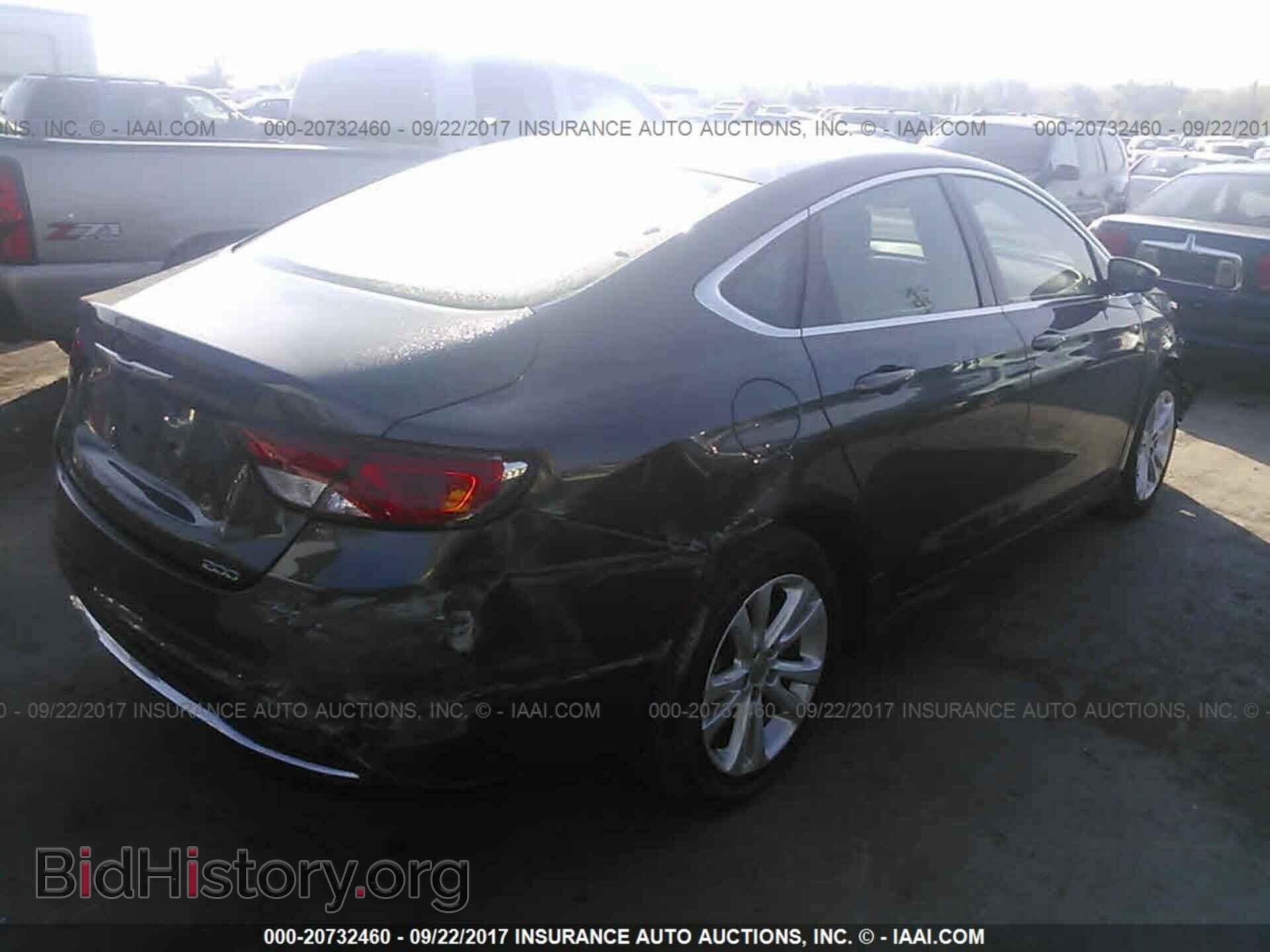 2016 Chrysler 200 - VIN: 1C3CCCAB5GN103826 - Photo 4