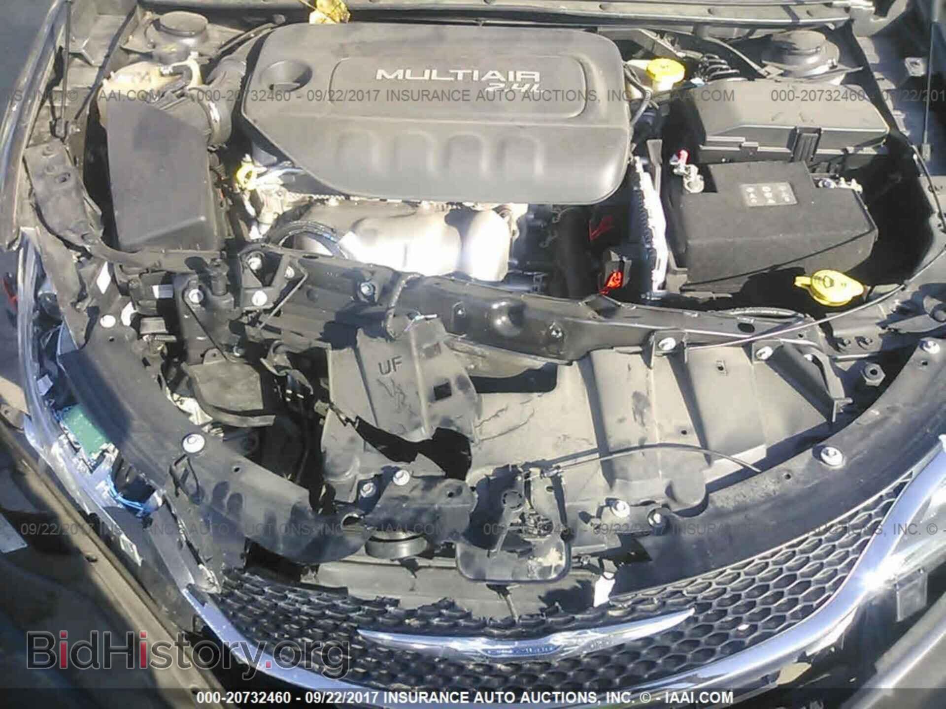 2016 Chrysler 200 - VIN: 1C3CCCAB5GN103826 - Photo 10