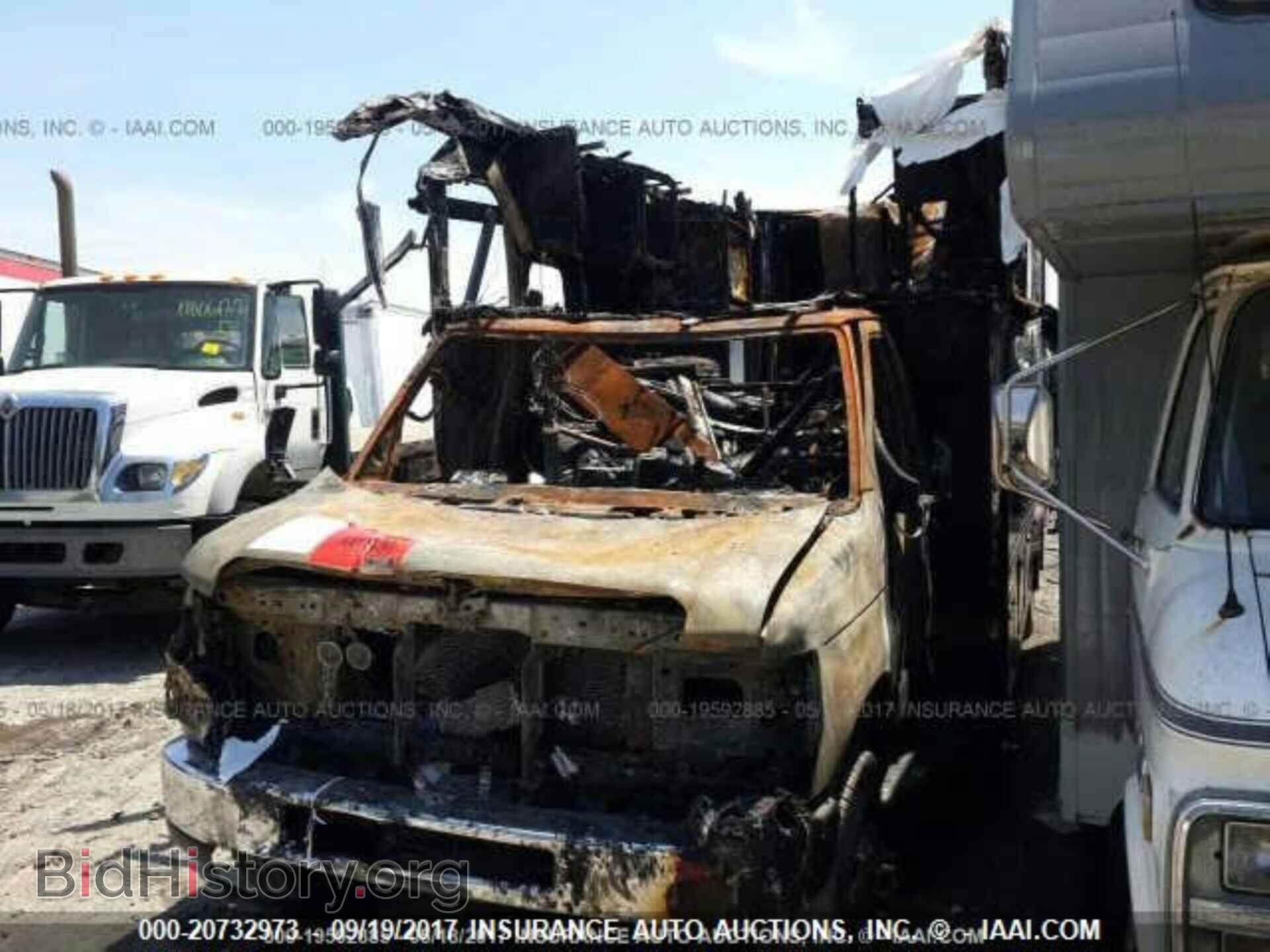 2012 Ford Econoline - VIN: 1FDXE4FS6CDB04209 - Photo 2