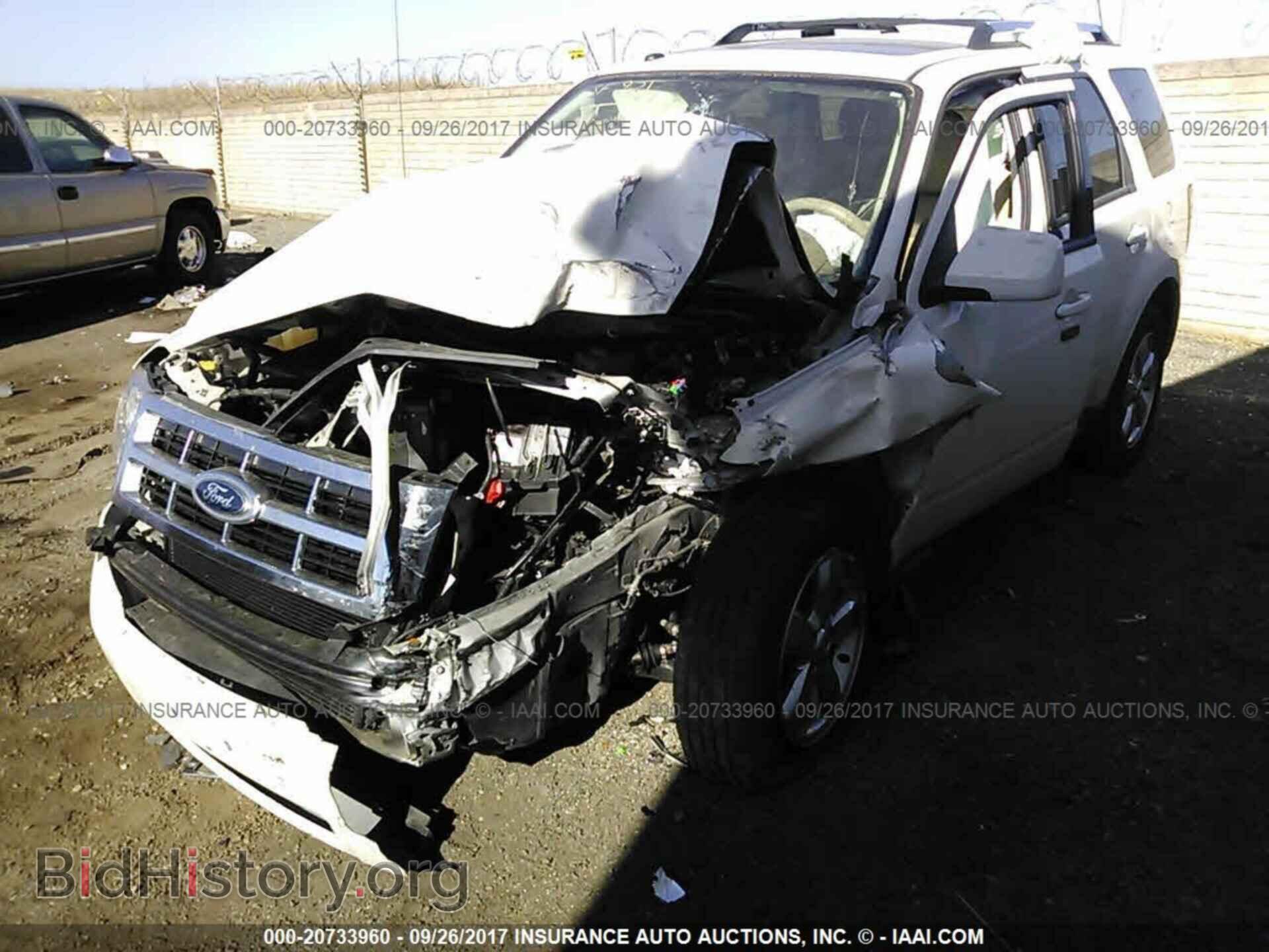 2012 Ford Escape - VIN: 1FMCU0EG4CKC45427 - Photo 2