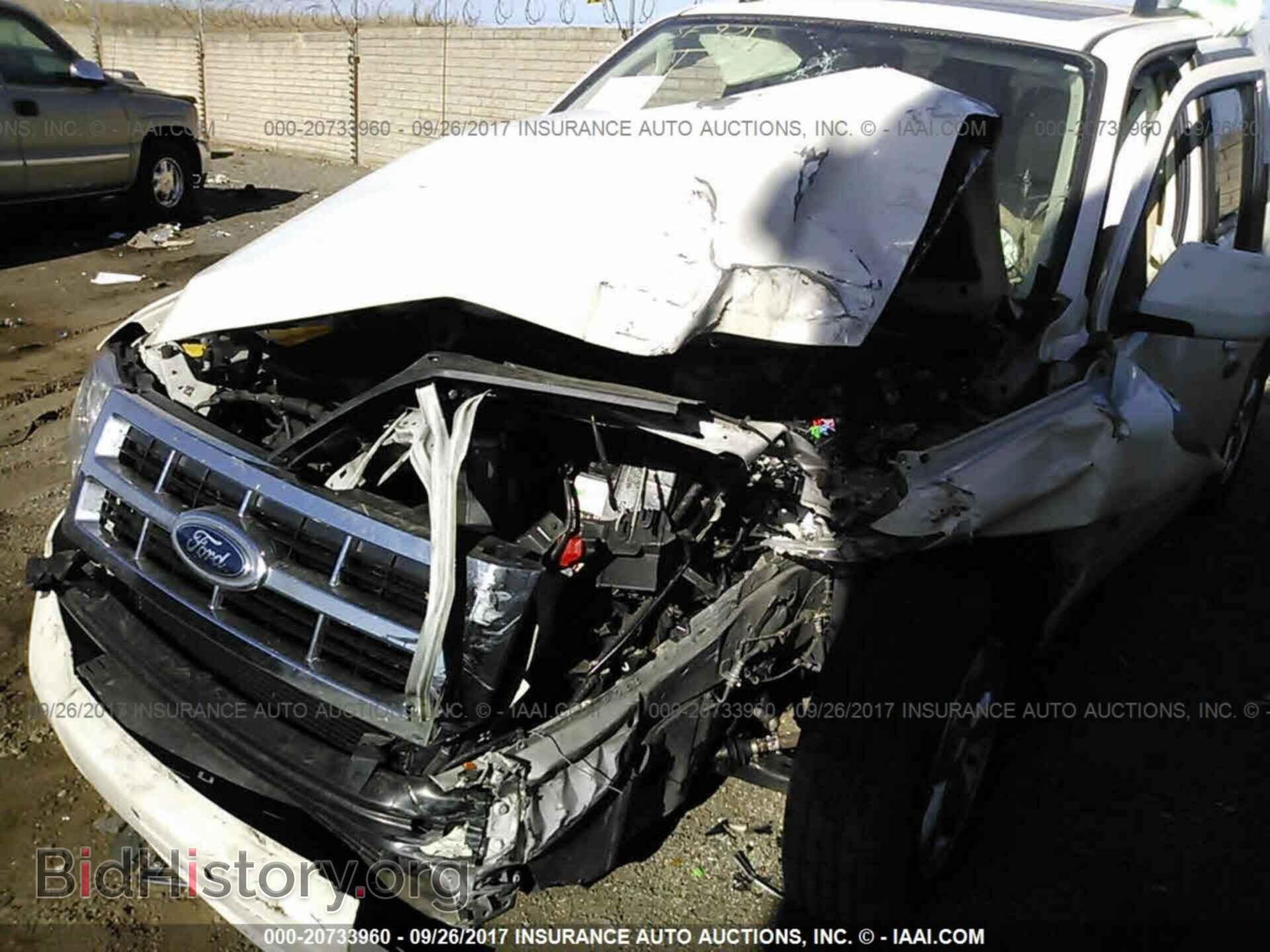 2012 Ford Escape - VIN: 1FMCU0EG4CKC45427 - Photo 6