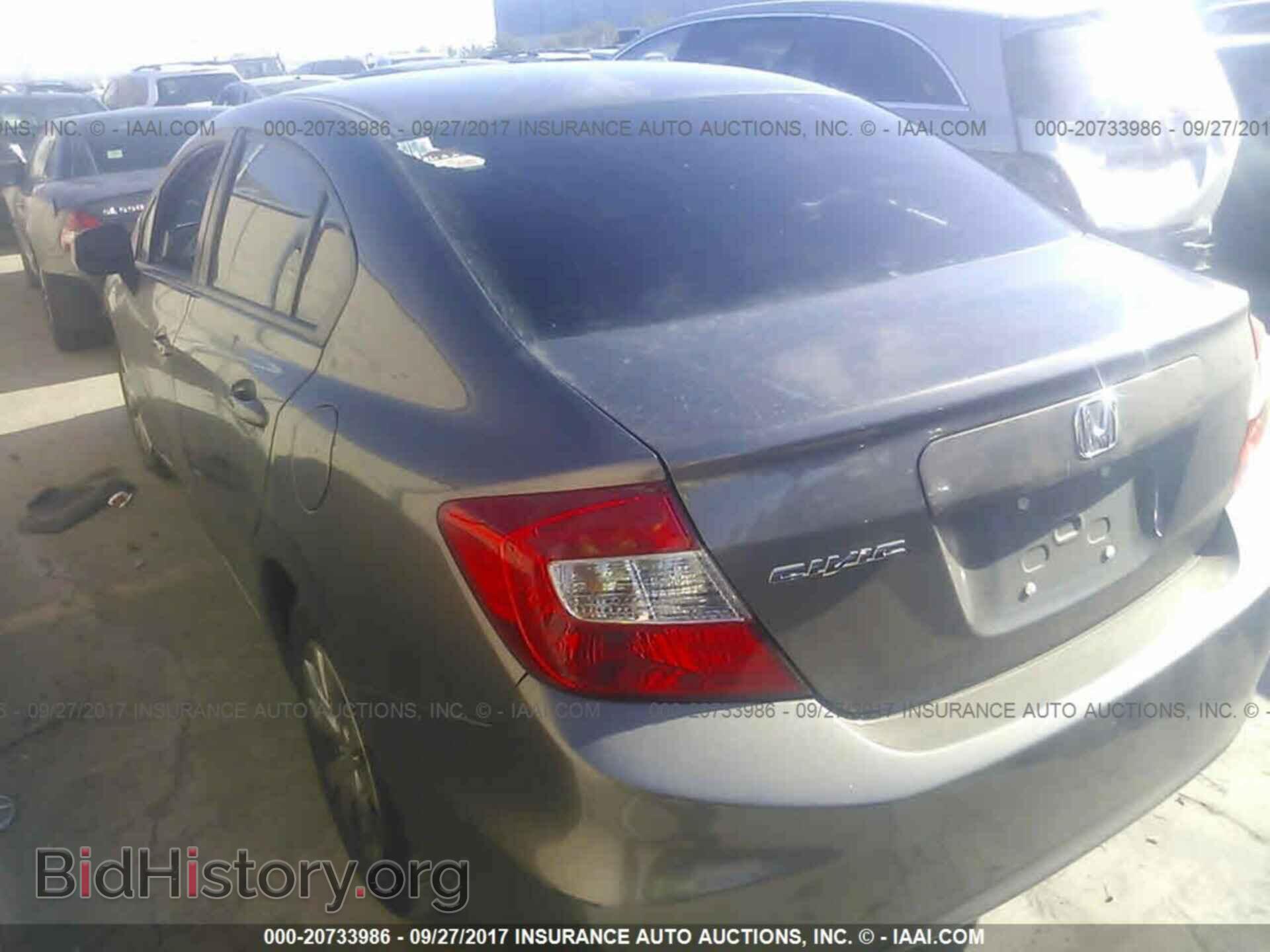 2012 Honda Civic - VIN: 19XFB2F5XCE365946 - Фото 3