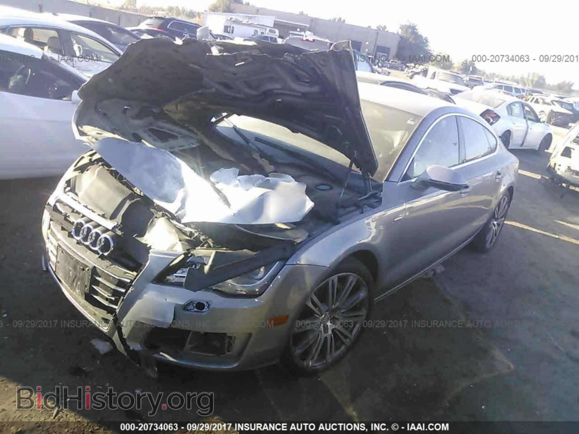 2012 Audi A7 - VIN: WAUYGAFC4CN174843 - Фото 2